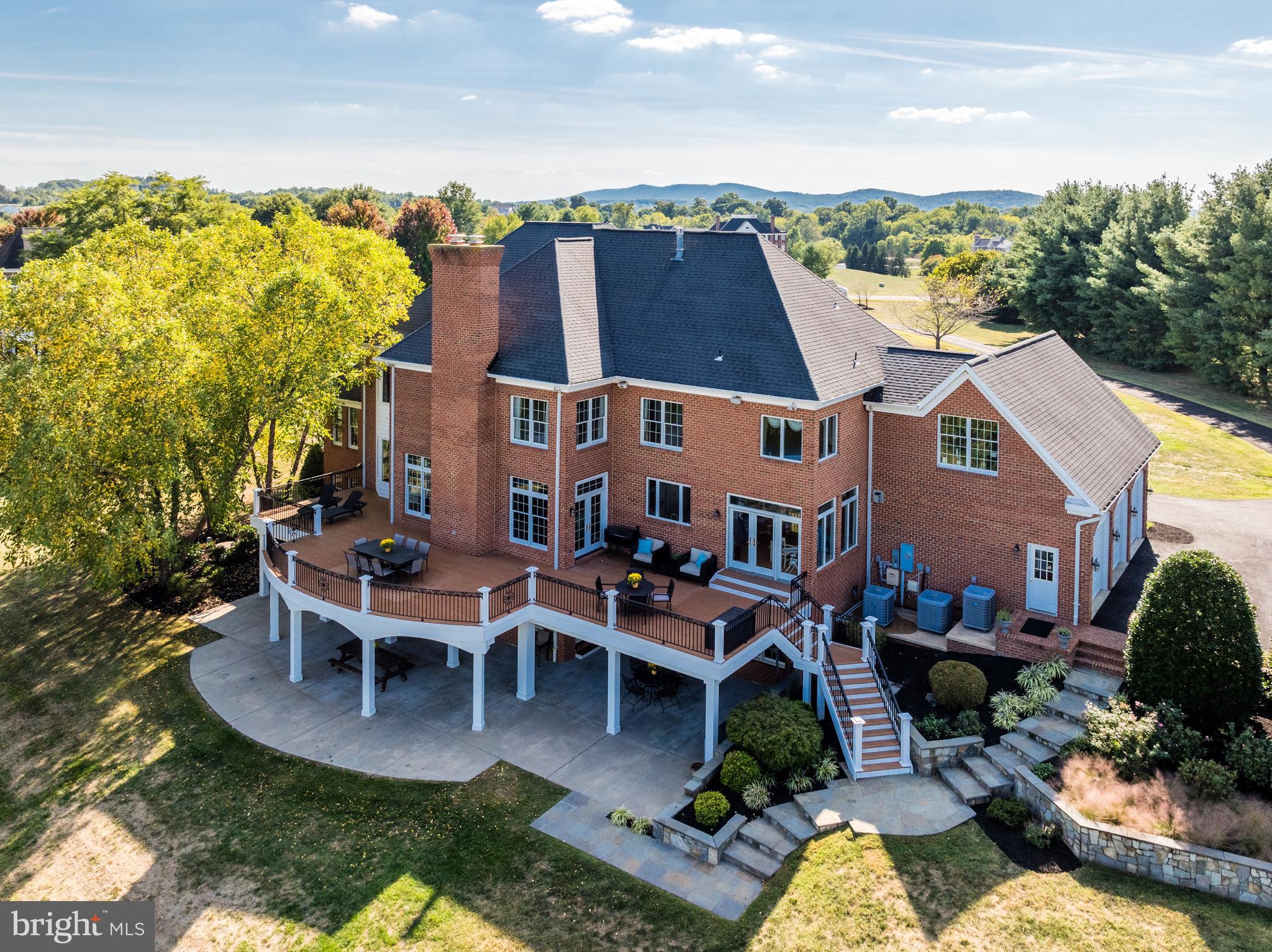 22609 HILLSIDE CIRCLE