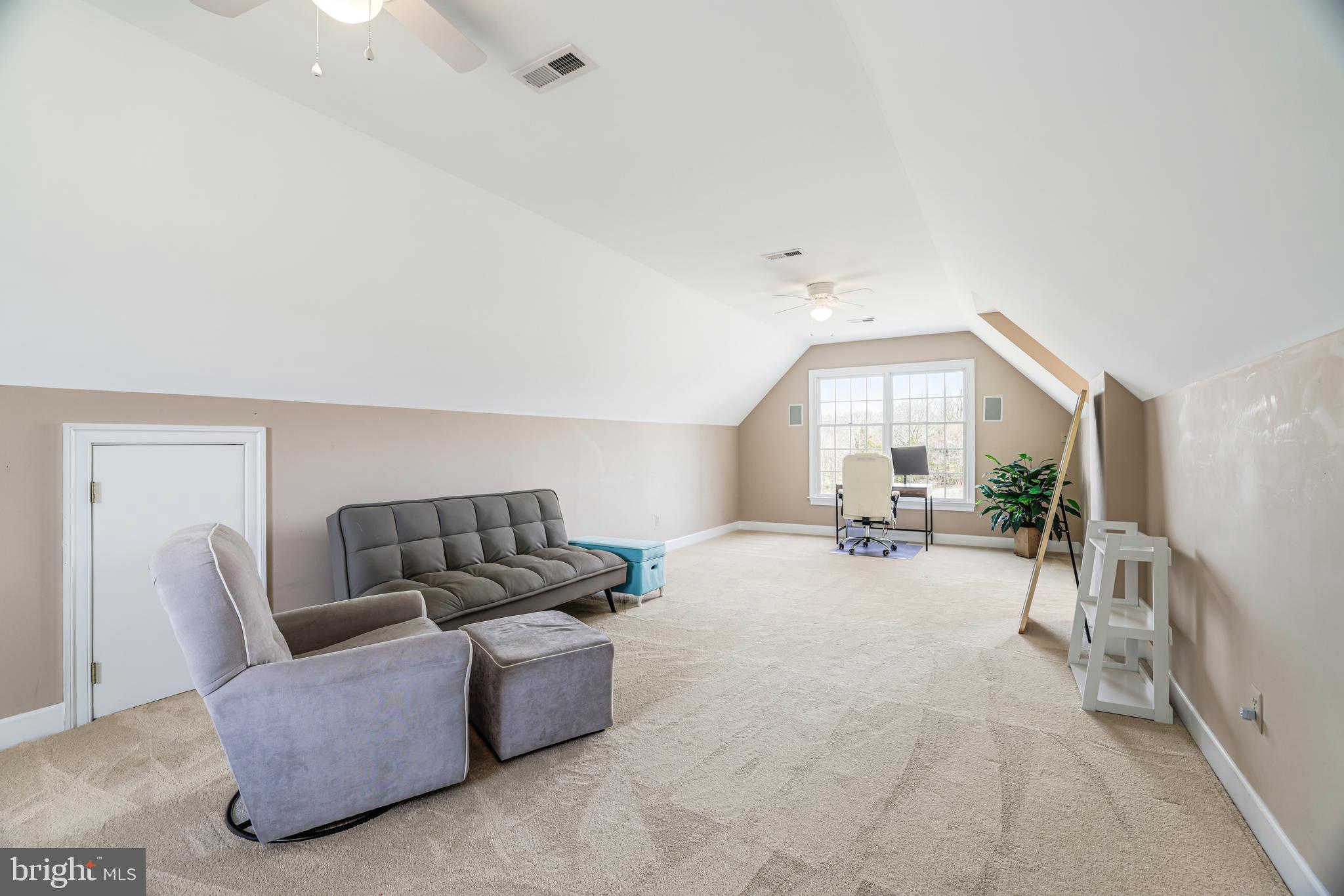 22609 HILLSIDE CIRCLE