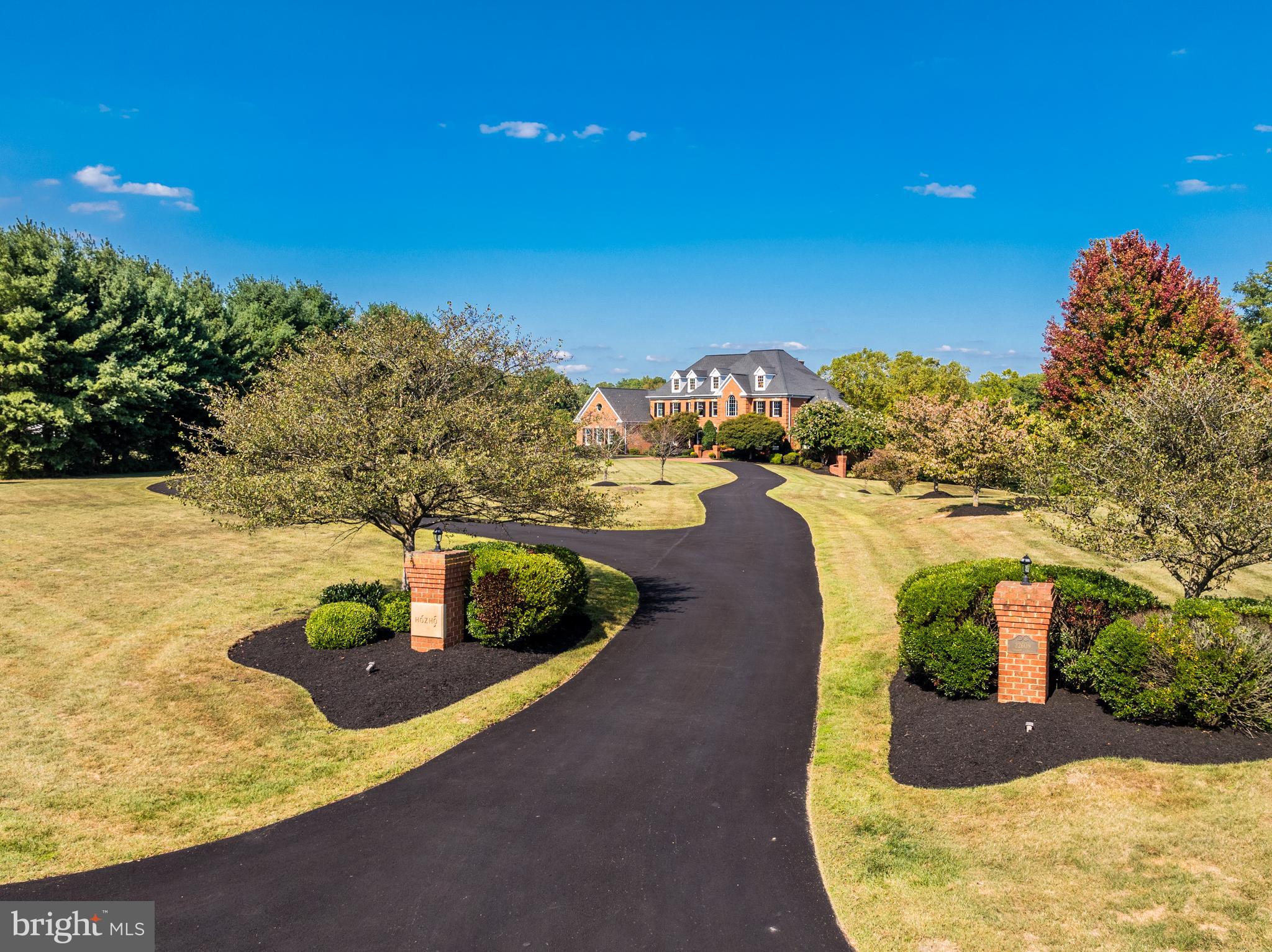 22609 HILLSIDE CIRCLE