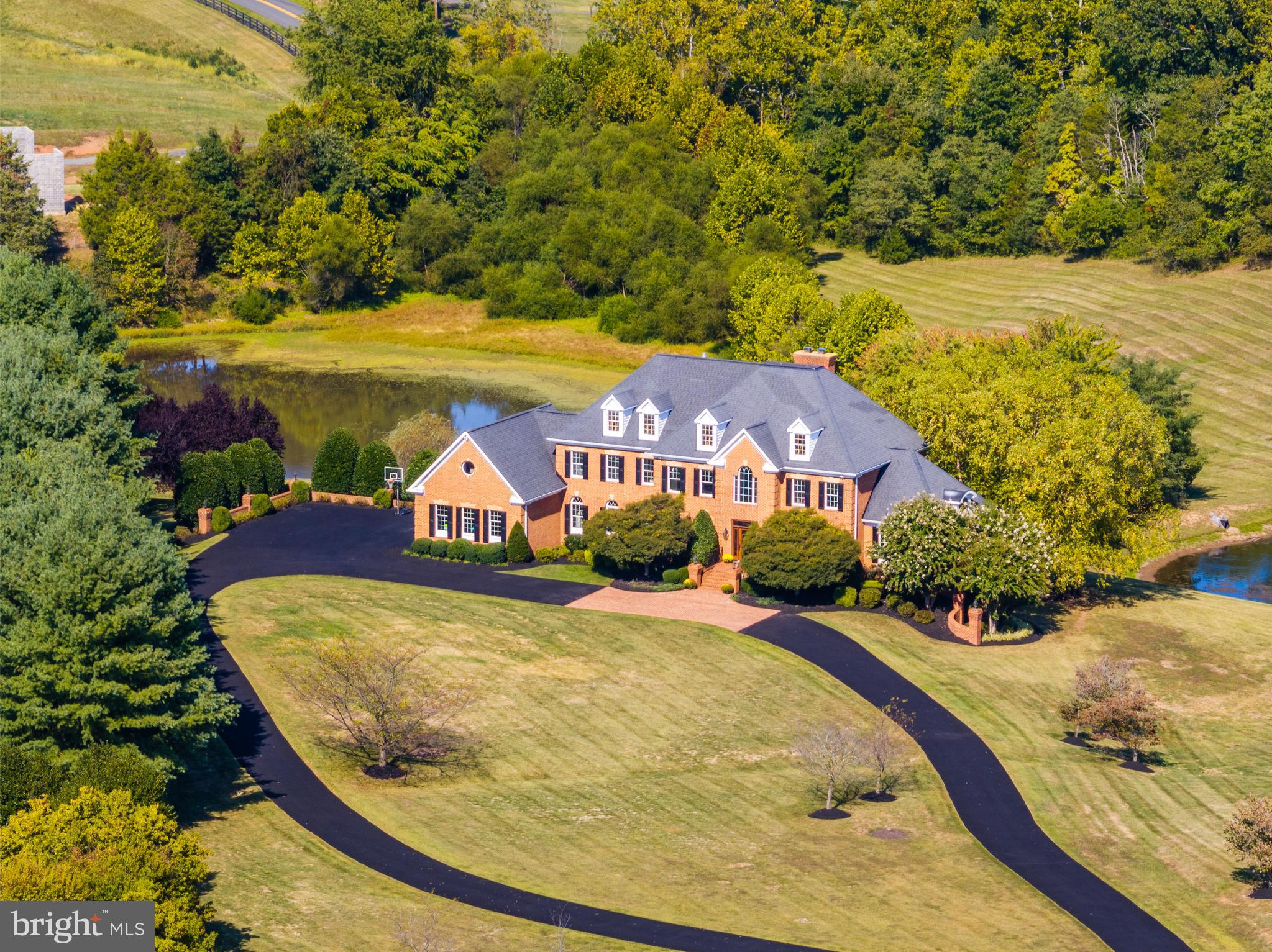 22609 HILLSIDE CIRCLE