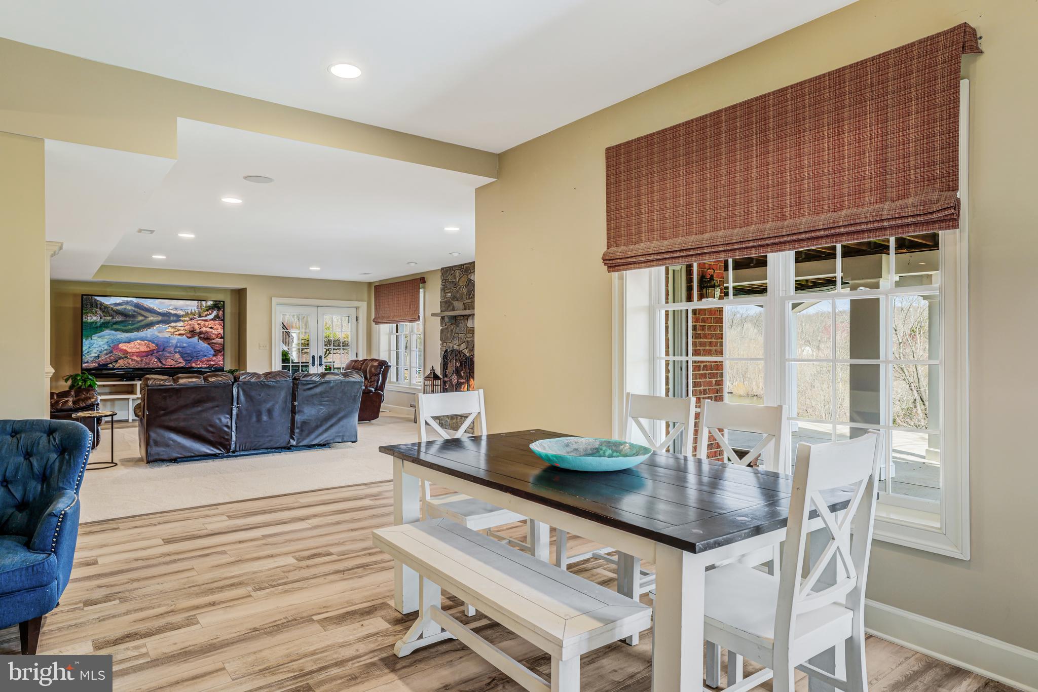 22609 HILLSIDE CIRCLE