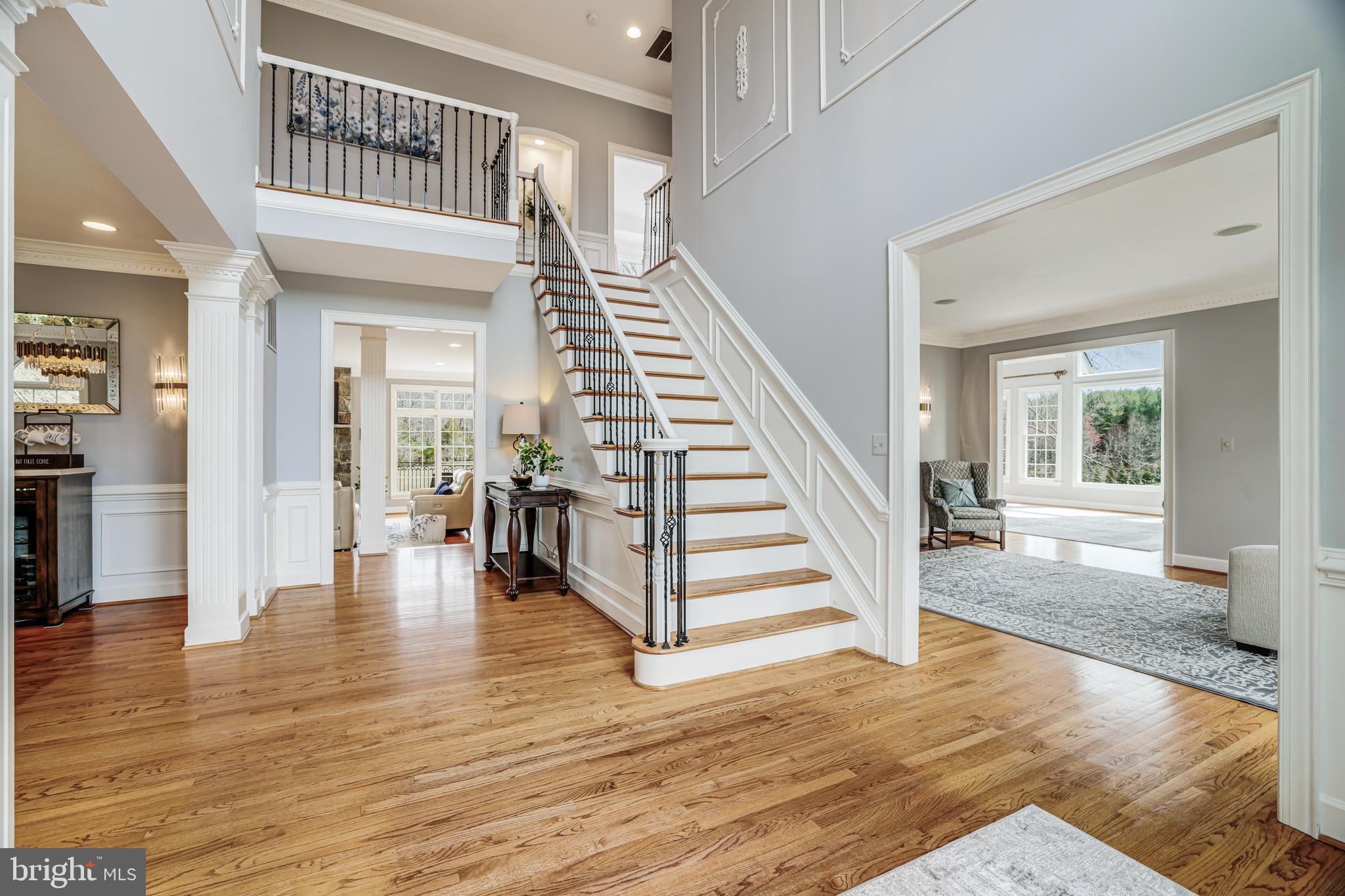 22609 HILLSIDE CIRCLE