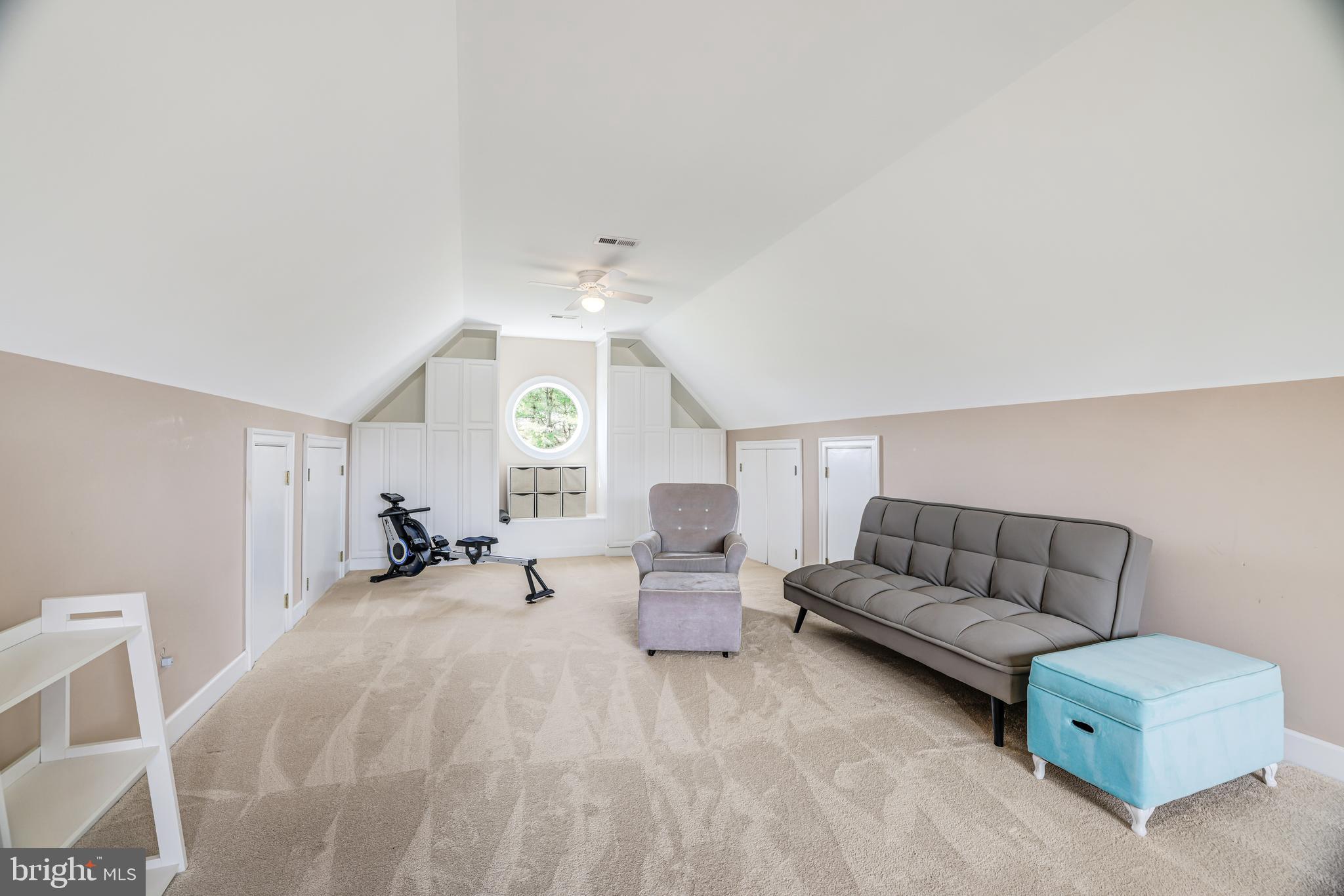 22609 HILLSIDE CIRCLE