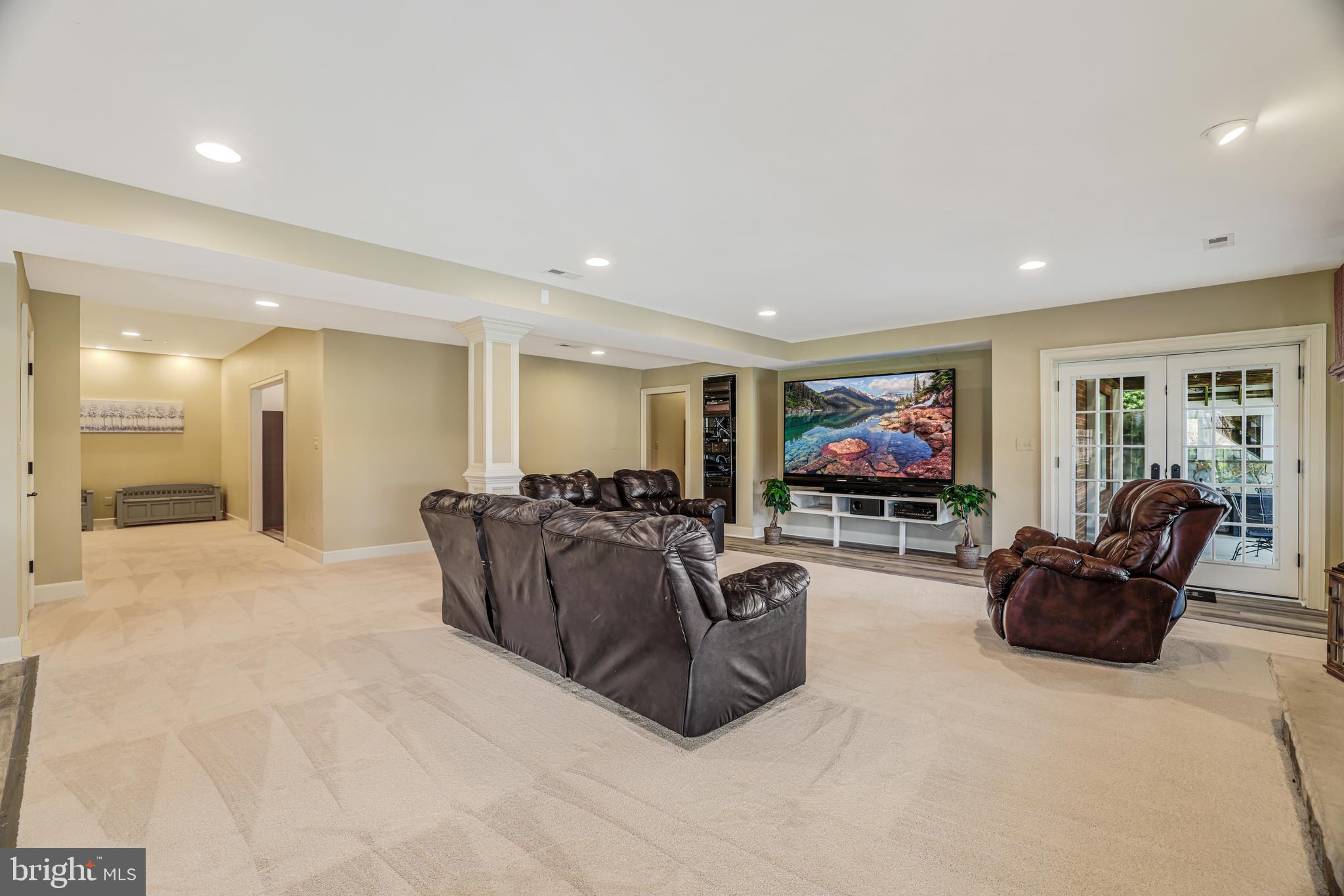 22609 HILLSIDE CIRCLE