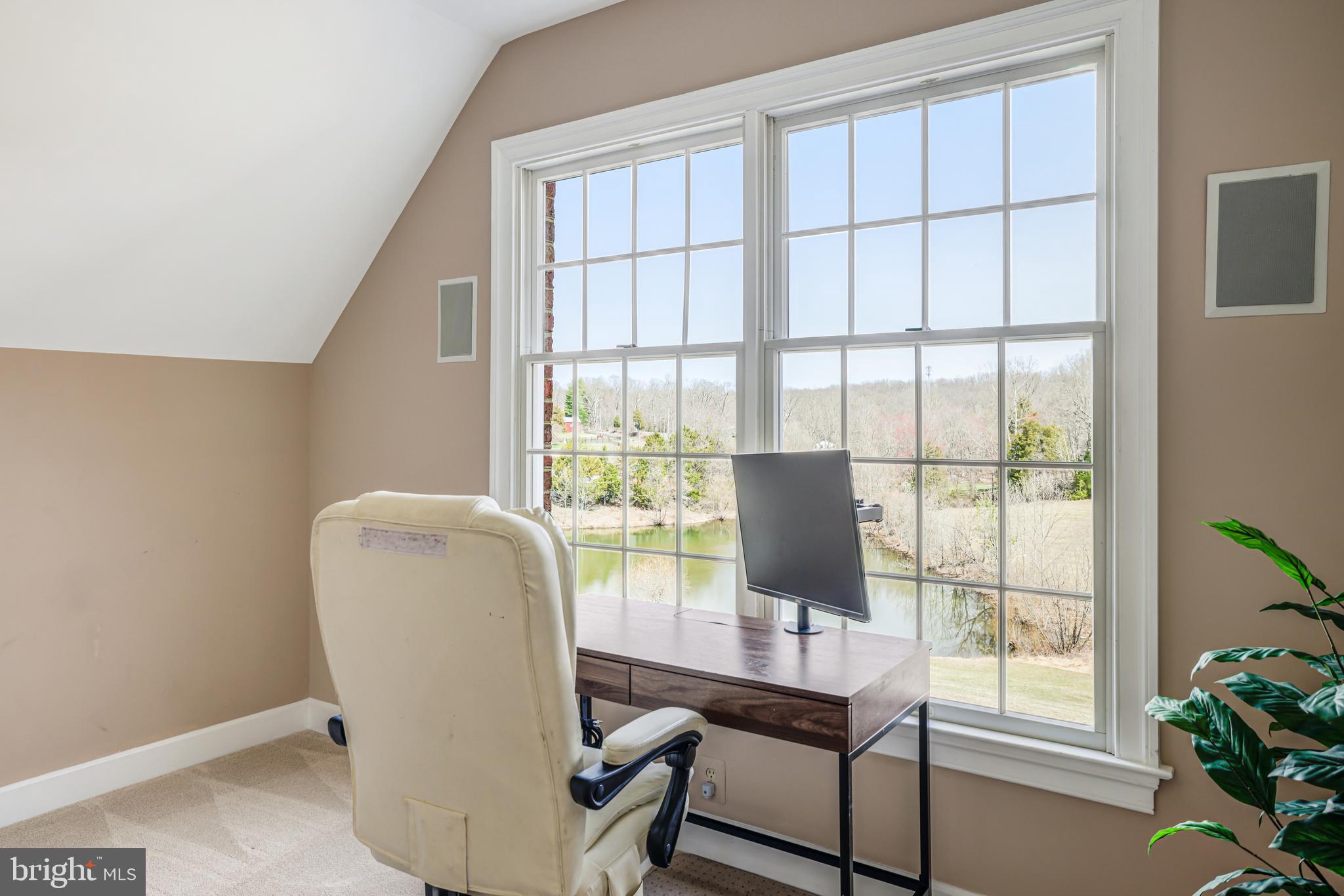 22609 HILLSIDE CIRCLE