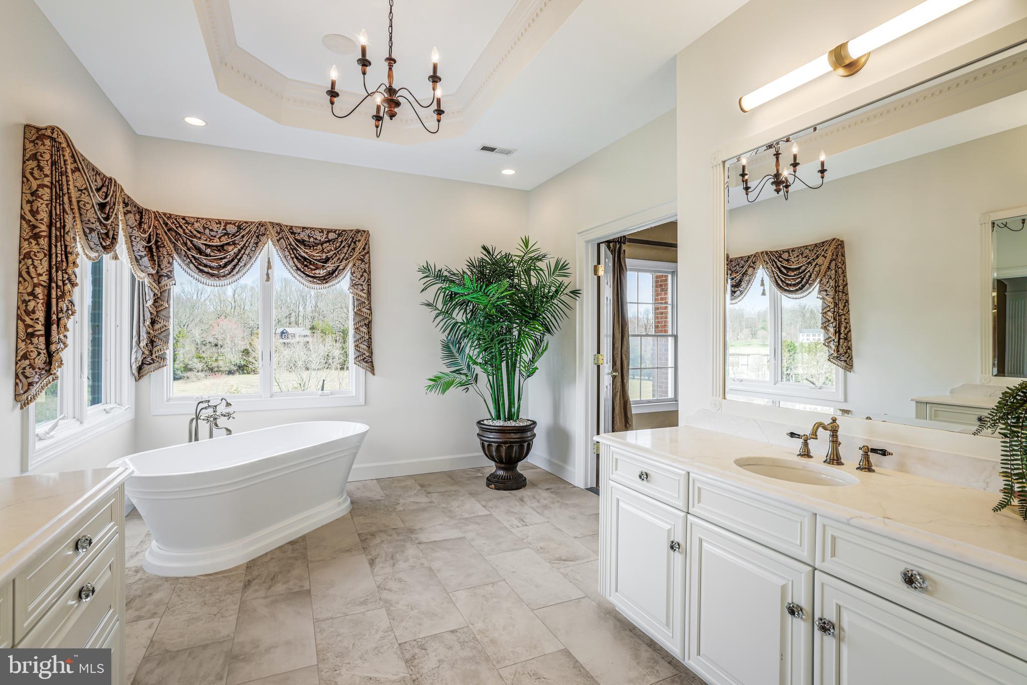 22609 HILLSIDE CIRCLE