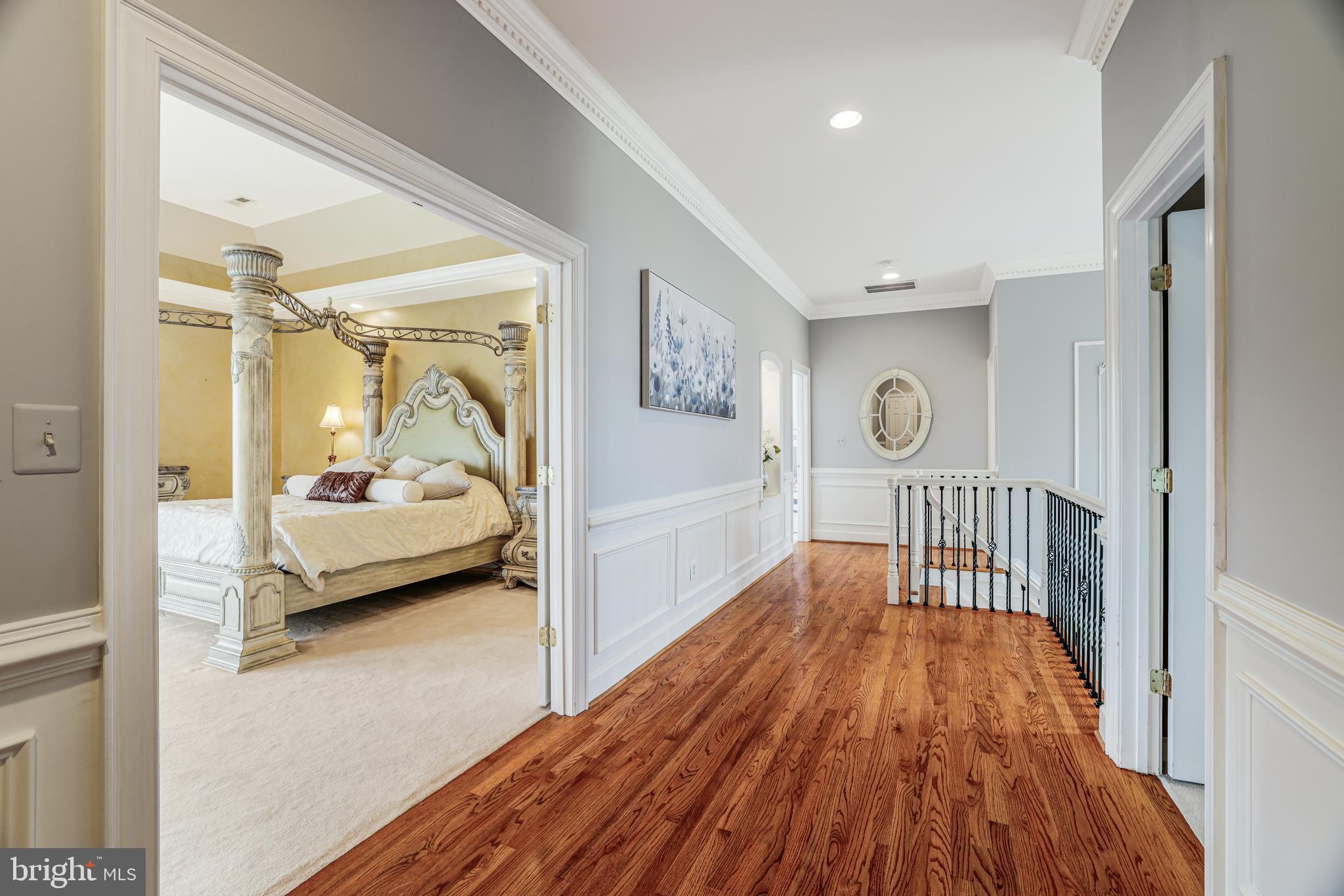 22609 HILLSIDE CIRCLE