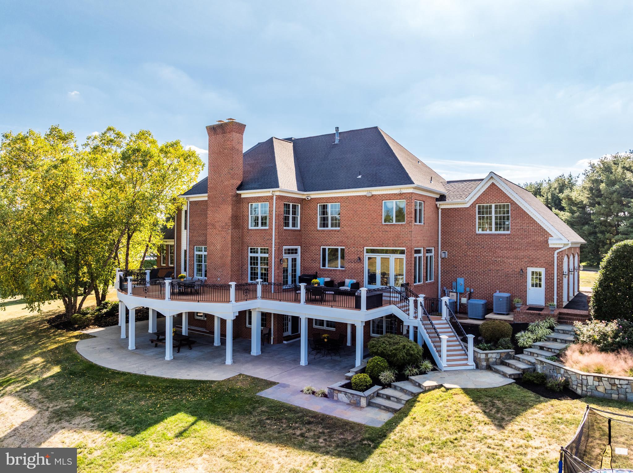 22609 HILLSIDE CIRCLE