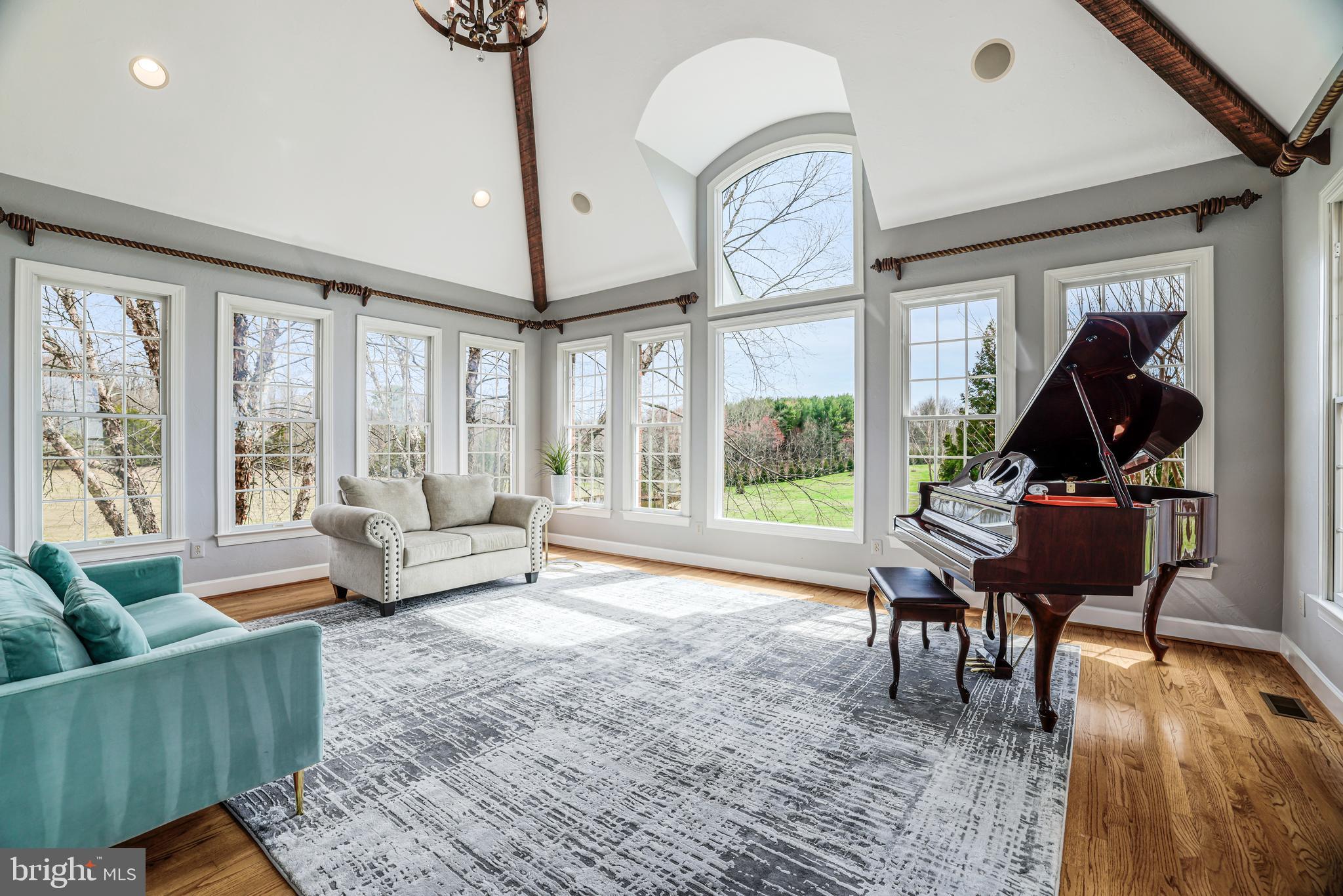 22609 HILLSIDE CIRCLE