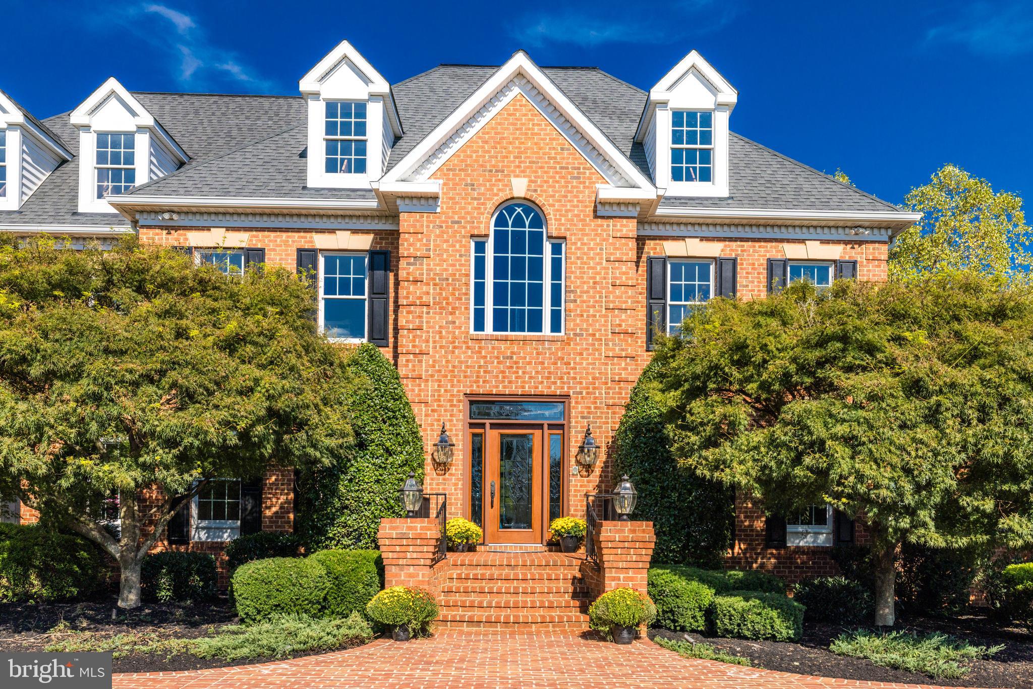 22609 HILLSIDE CIRCLE