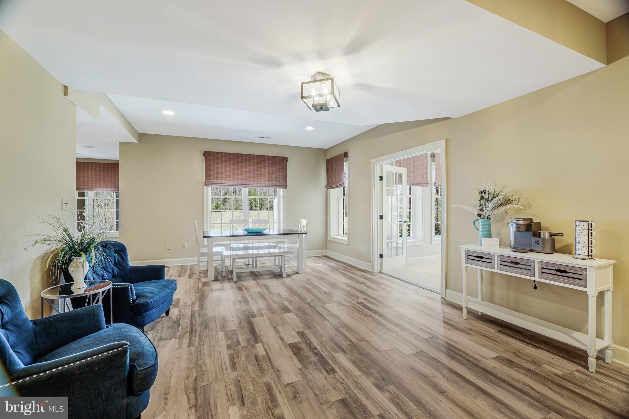 22609 HILLSIDE CIRCLE