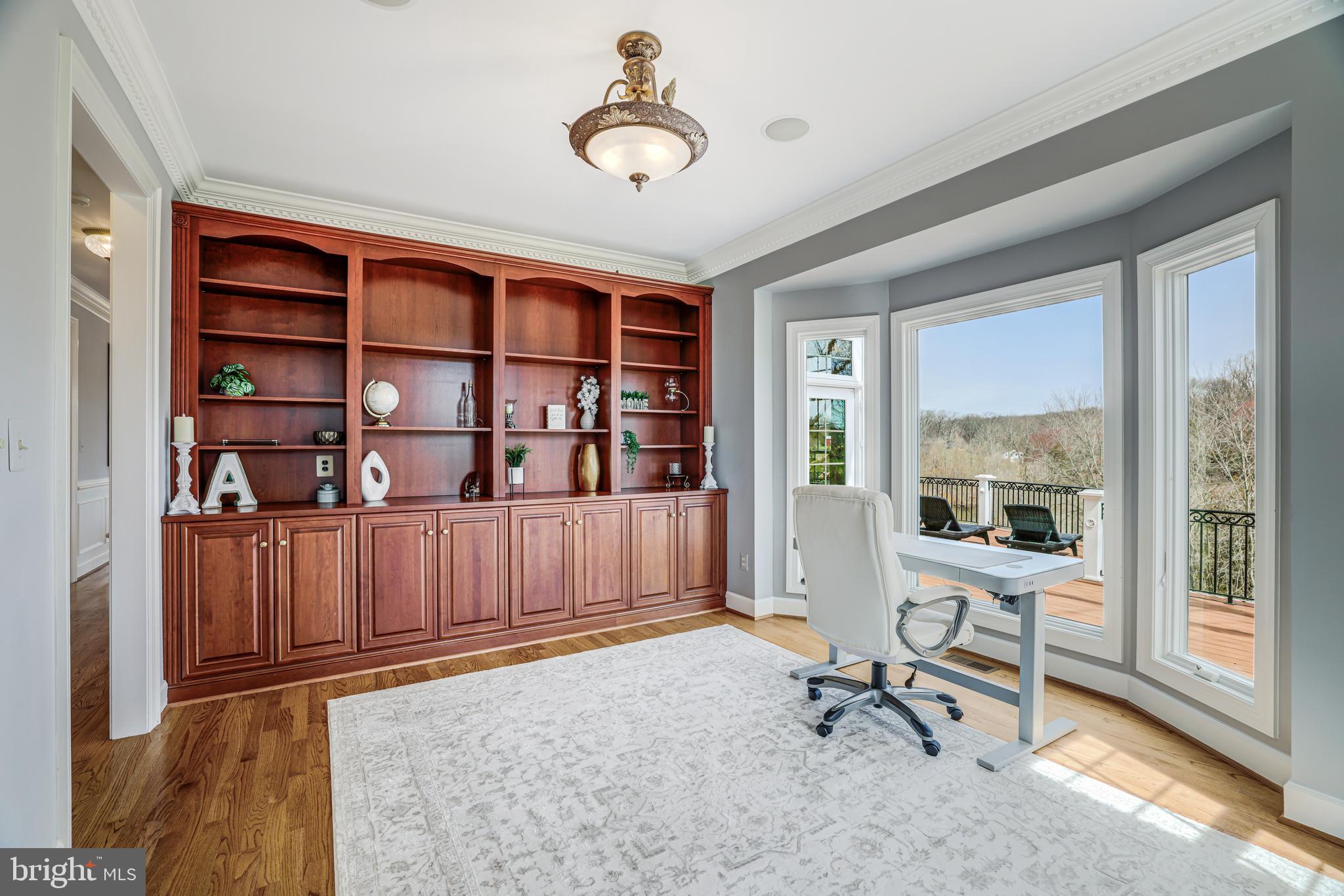 22609 HILLSIDE CIRCLE