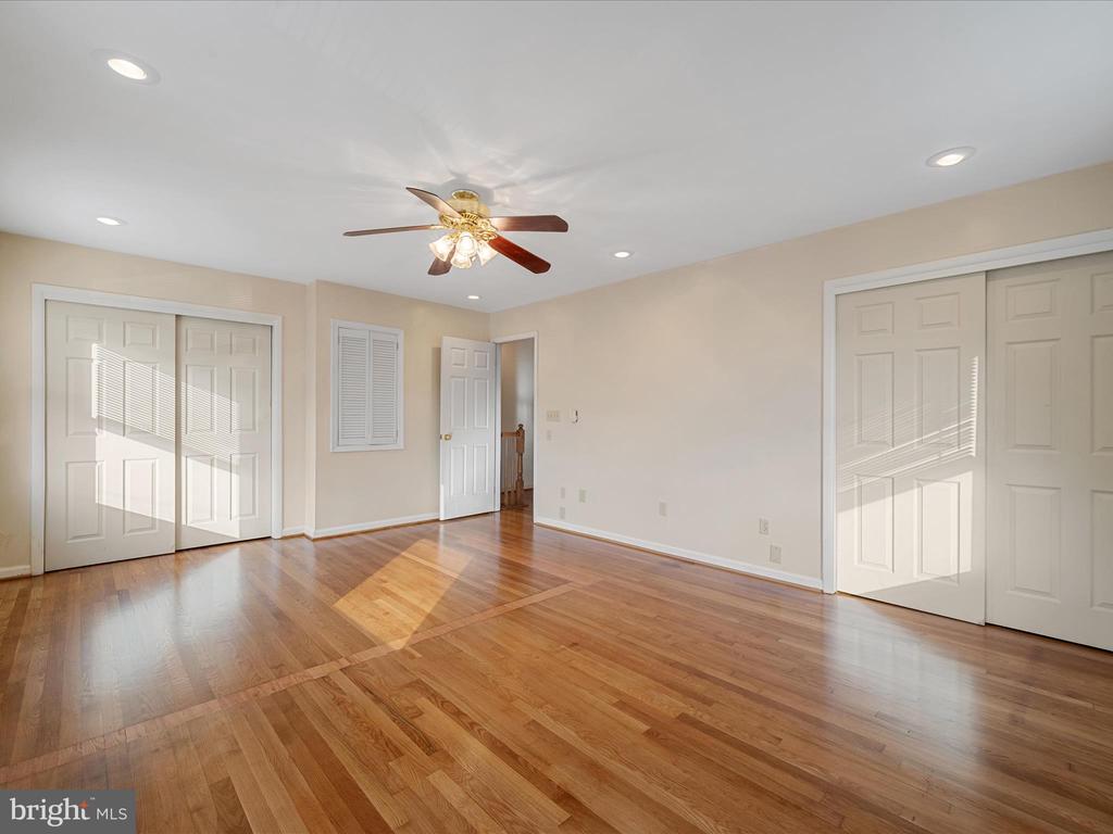 414 MADISON COURT SE