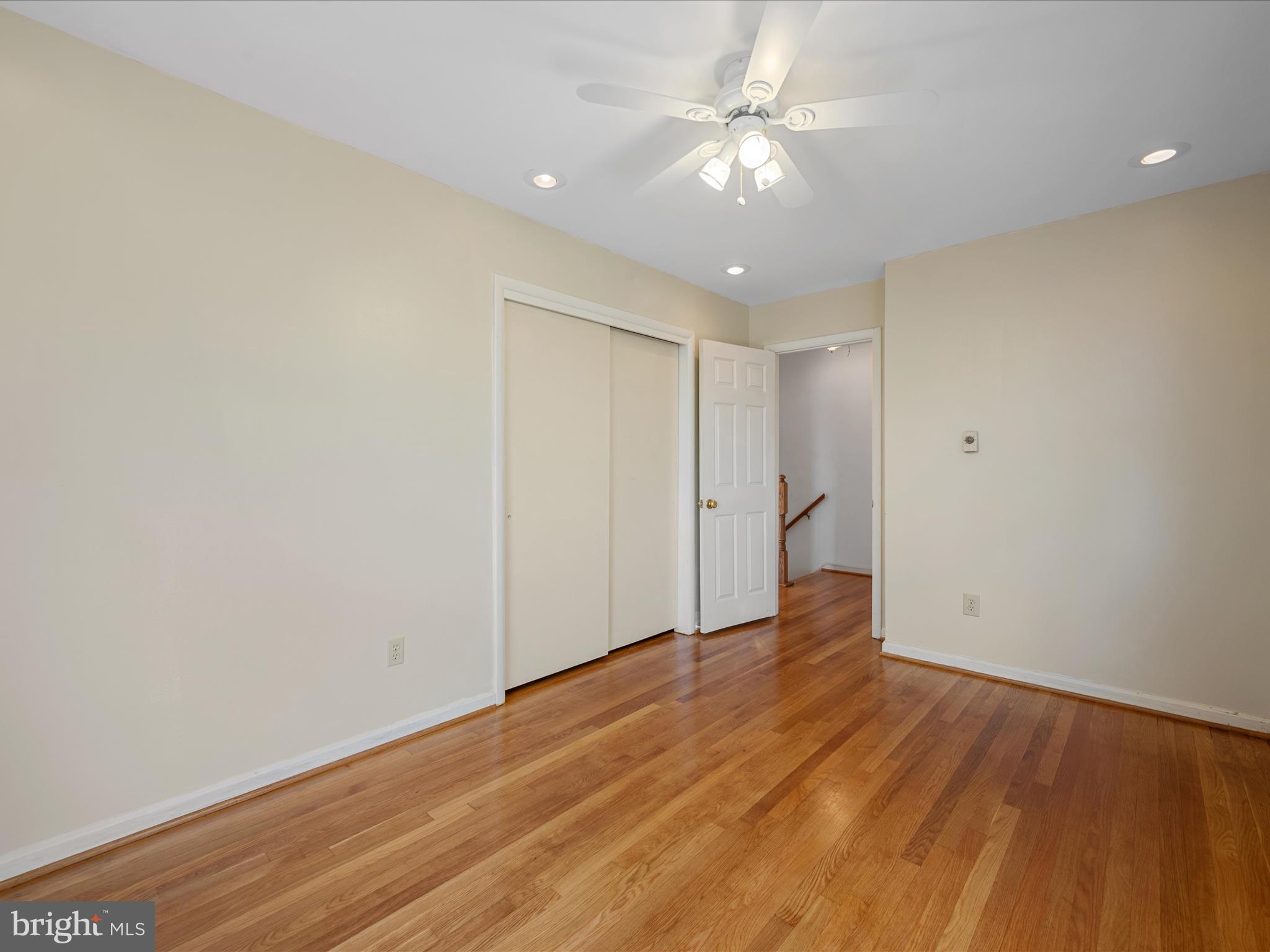 414 MADISON COURT SE