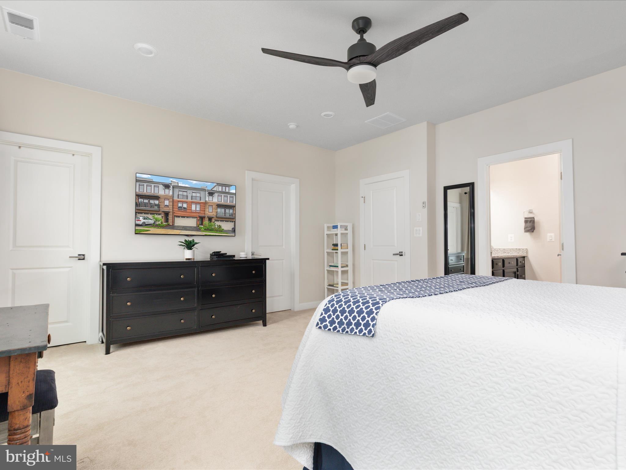 1714 GRAY SHALE TERRACE SE