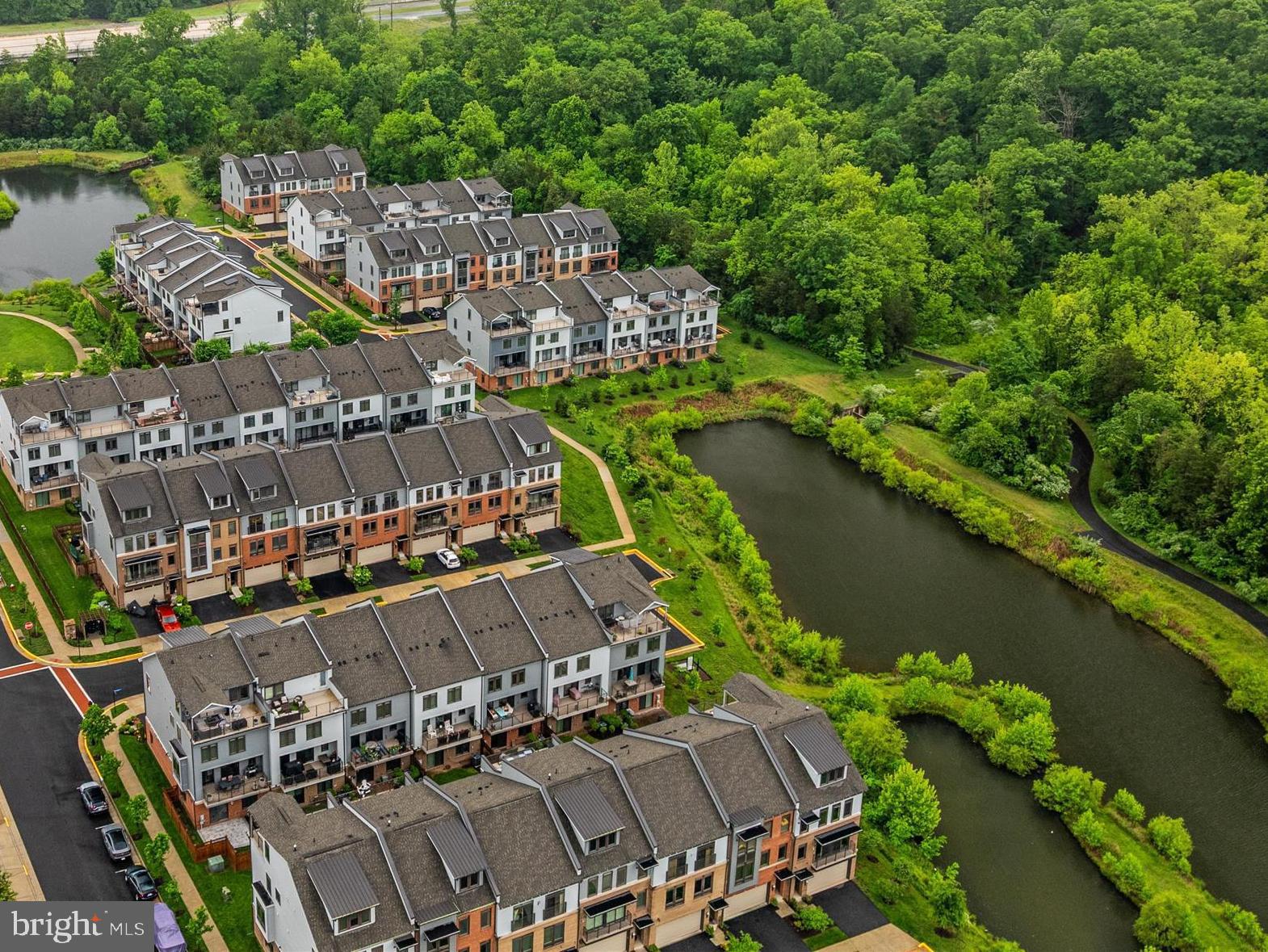 1714 GRAY SHALE TERRACE SE