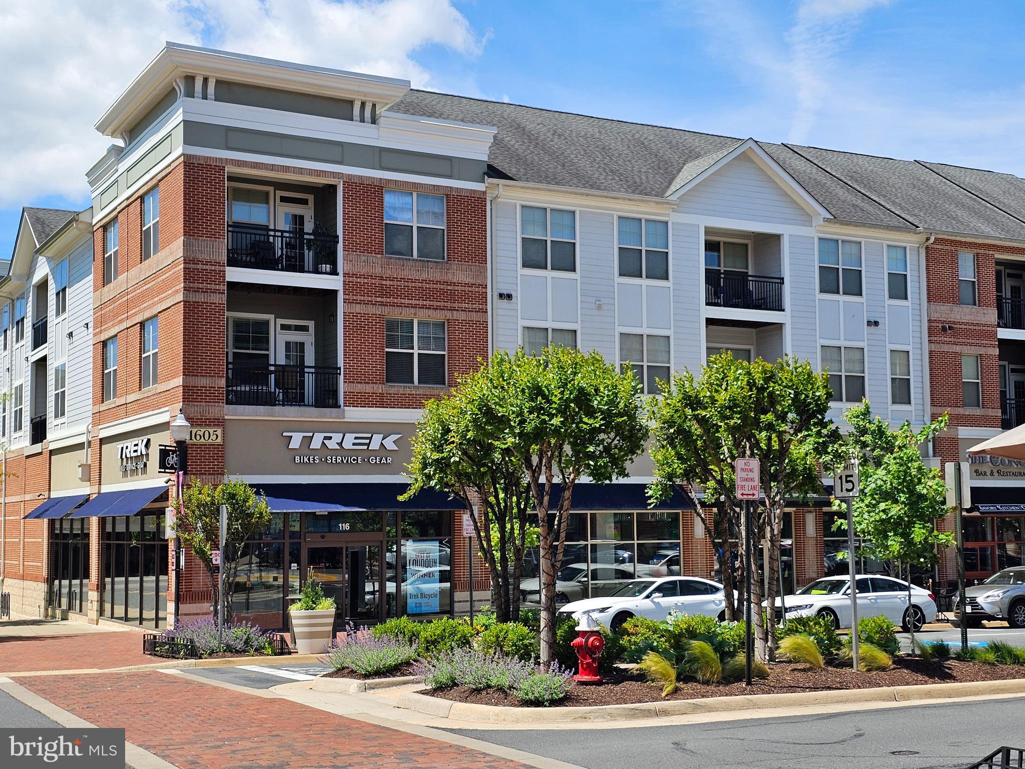 1714 GRAY SHALE TERRACE SE