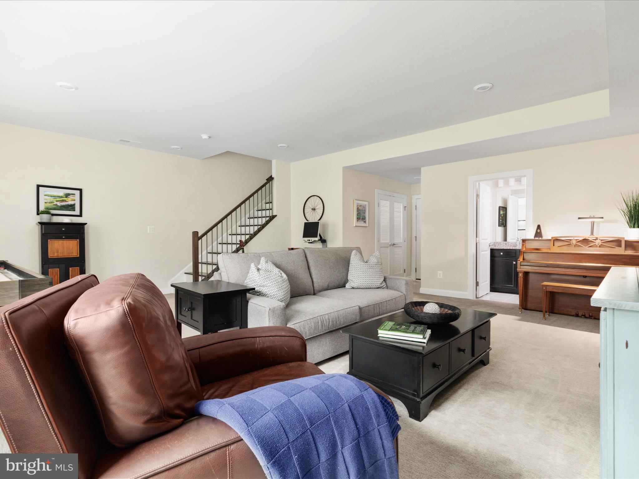 1714 GRAY SHALE TERRACE SE