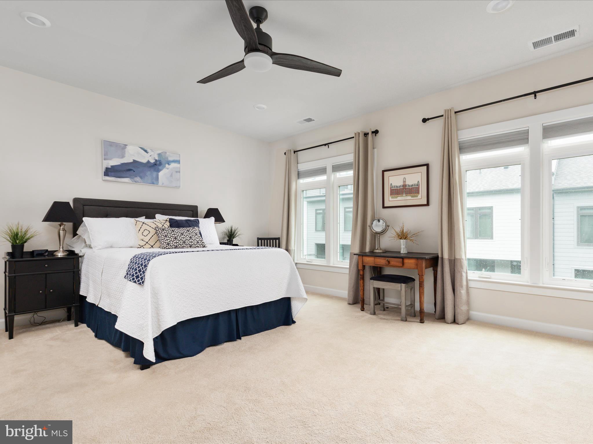 1714 GRAY SHALE TERRACE SE