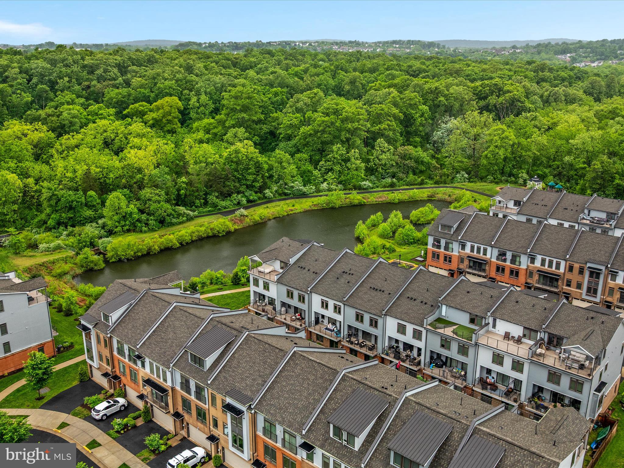 1714 GRAY SHALE TERRACE SE