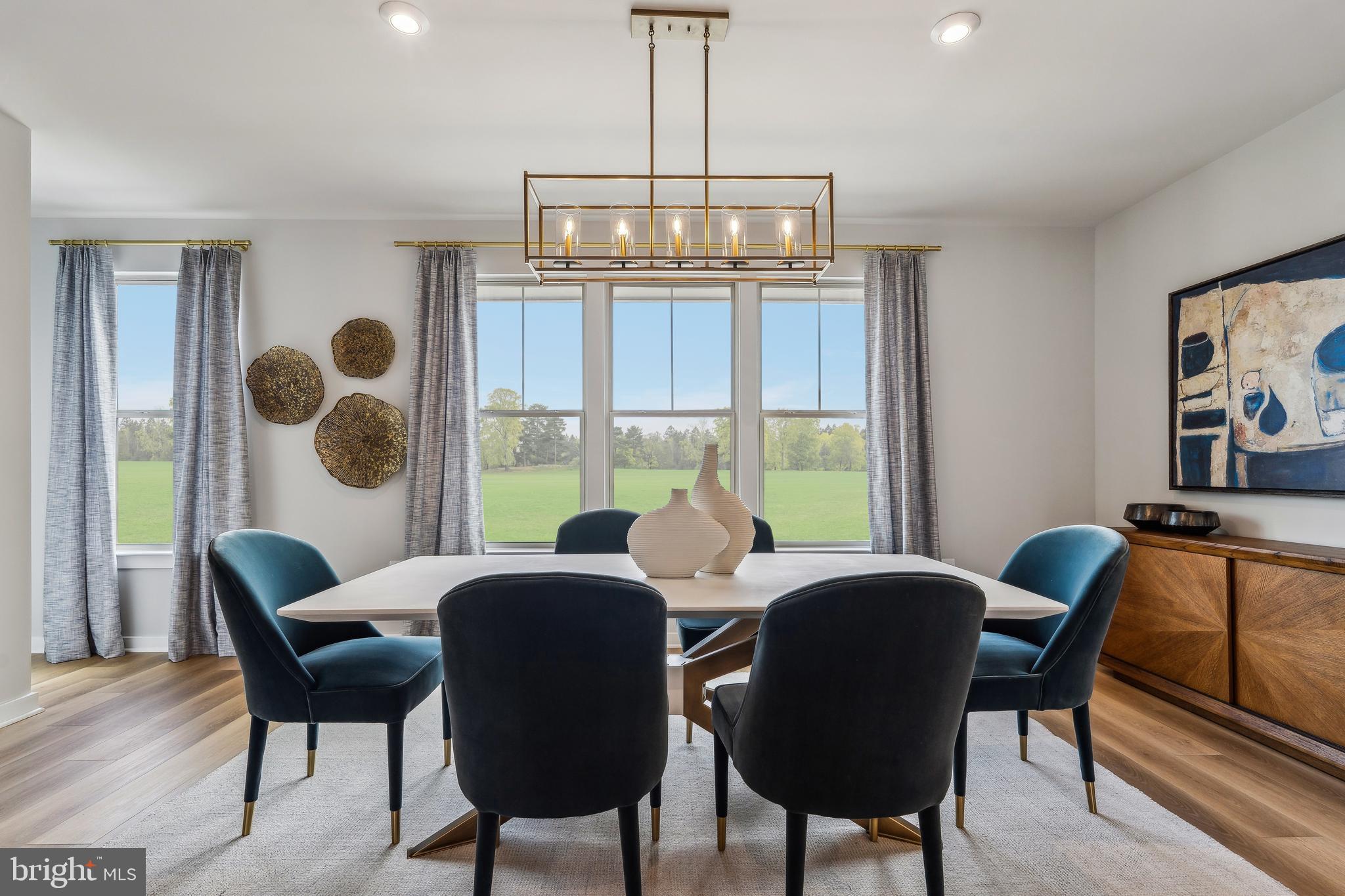 1017 VENIFENA TERRACE SE