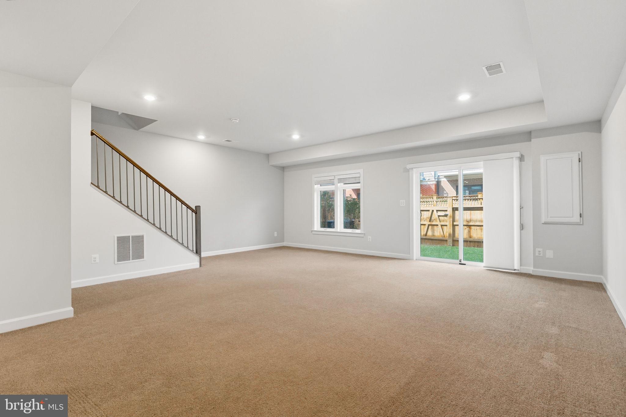 1803 BLUE MARBLE TERRACE SE