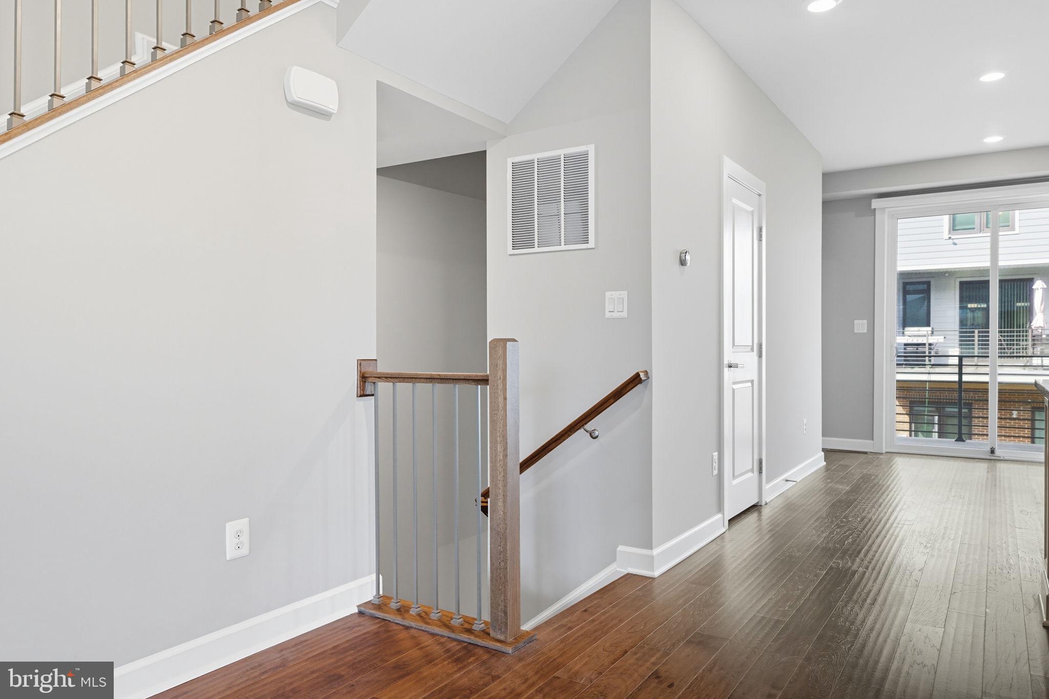 1803 BLUE MARBLE TERRACE SE