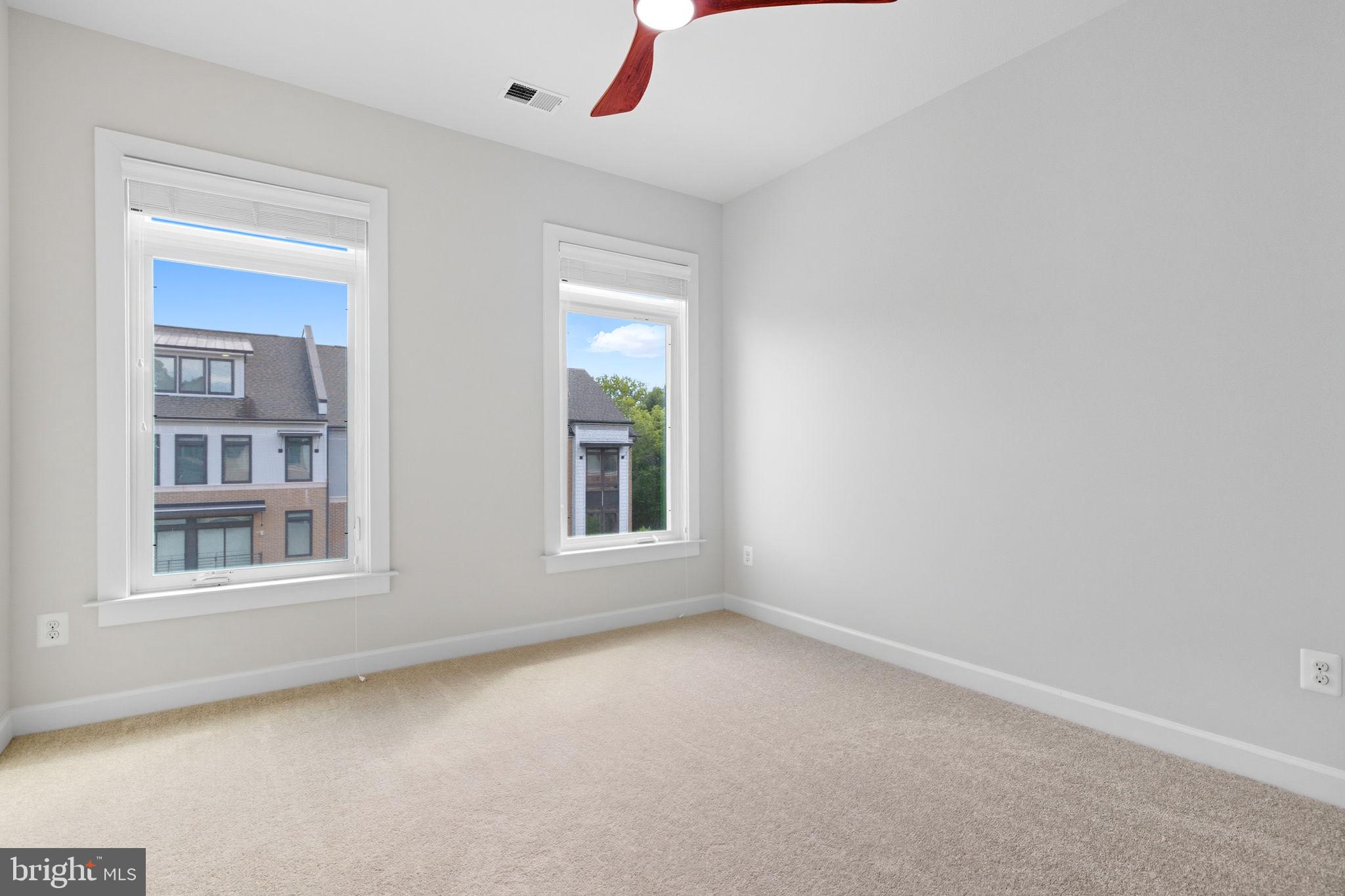 1803 BLUE MARBLE TERRACE SE