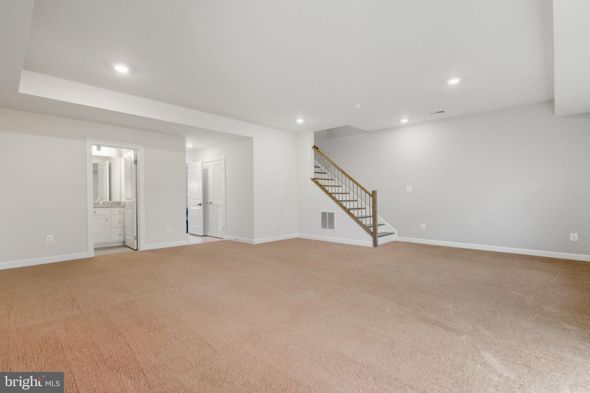 1803 BLUE MARBLE TERRACE SE