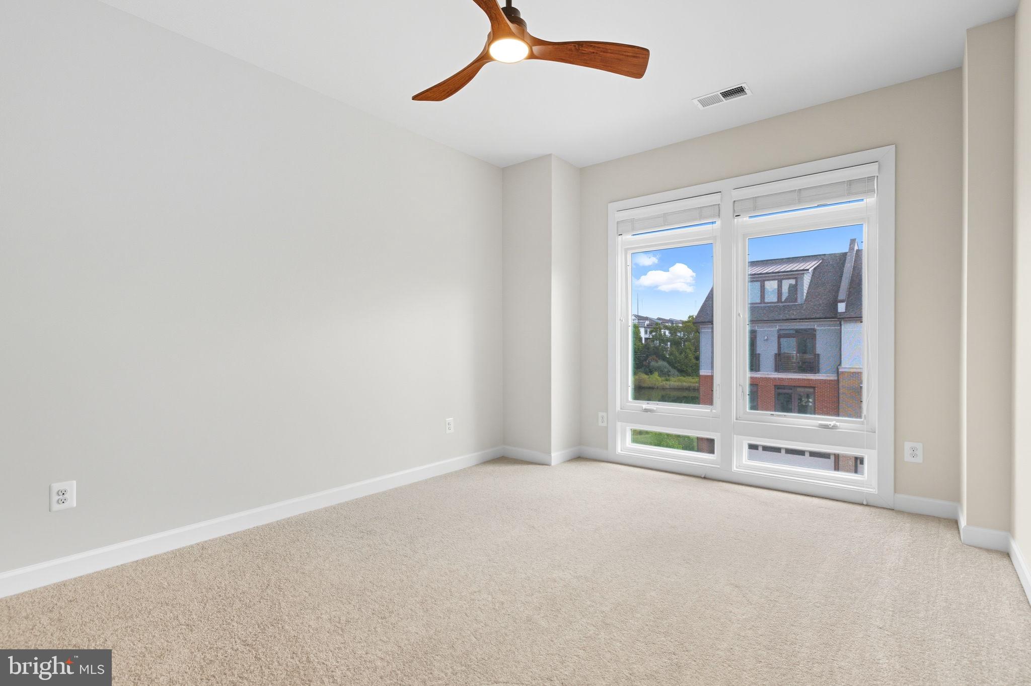 1803 BLUE MARBLE TERRACE SE