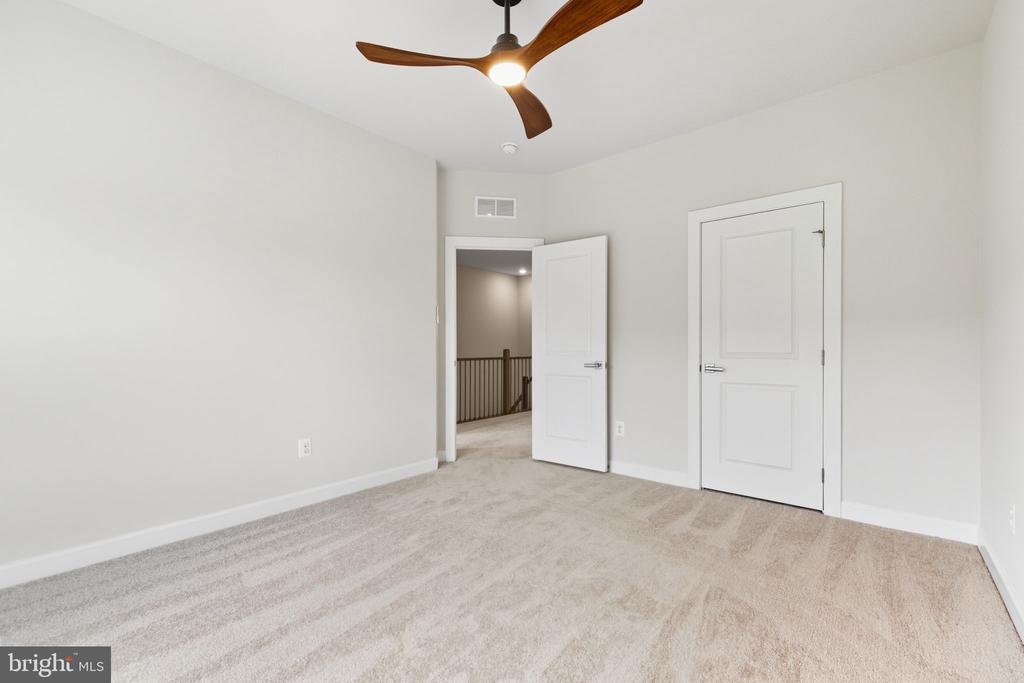 1803 BLUE MARBLE TERRACE SE