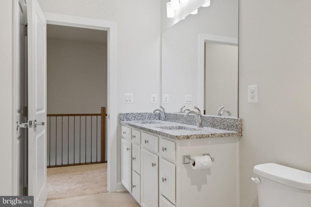 1803 BLUE MARBLE TERRACE SE