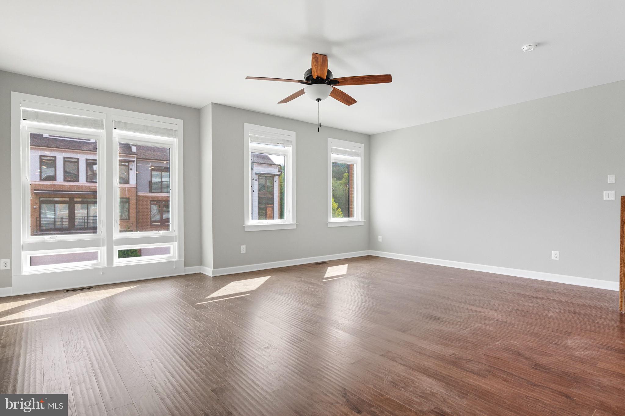 1803 BLUE MARBLE TERRACE SE