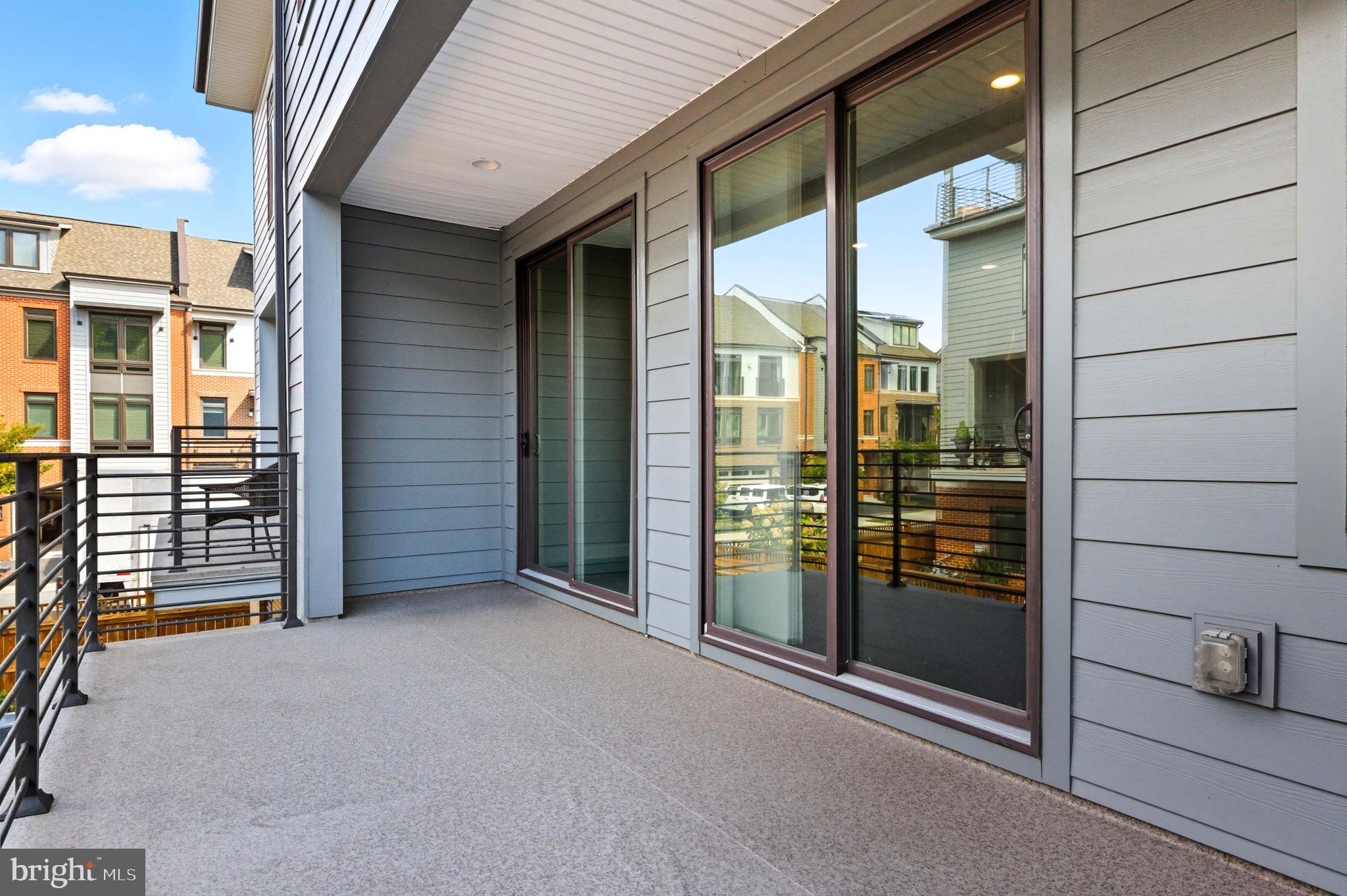 1803 BLUE MARBLE TERRACE SE