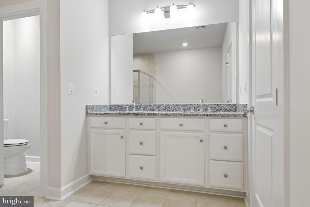 1803 BLUE MARBLE TERRACE SE