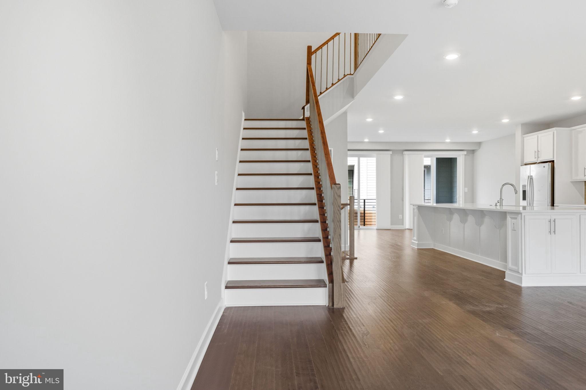 1803 BLUE MARBLE TERRACE SE