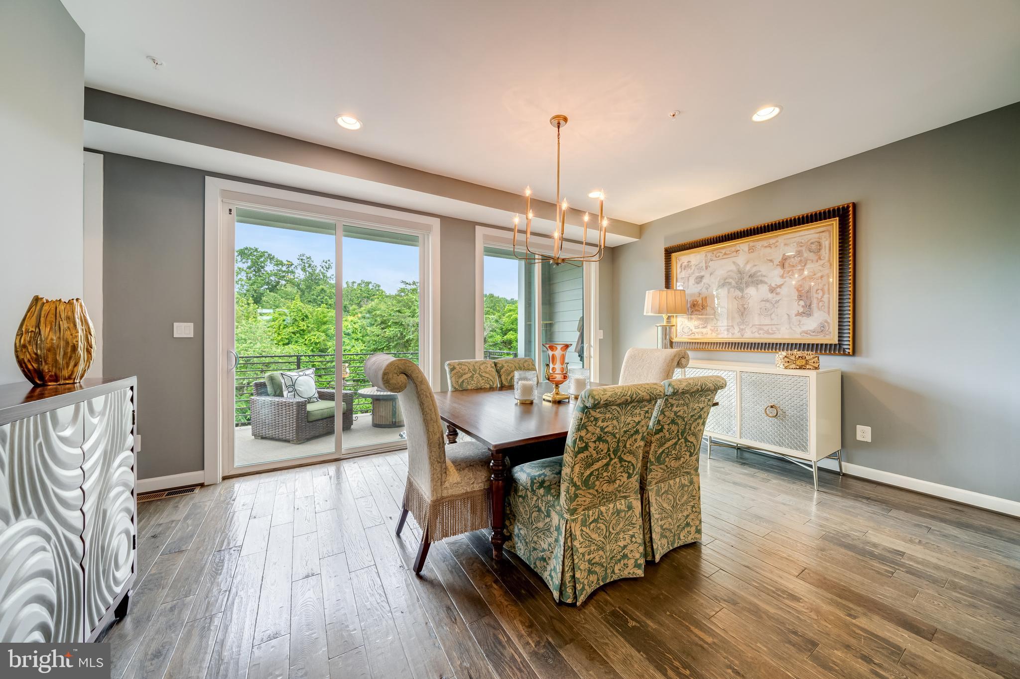 1521 RIBBON LIMESTONE TERRACE SE