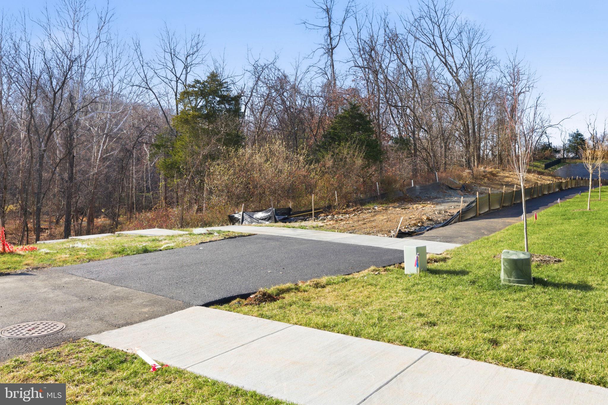 1017 VENIFENA TERRACE SE