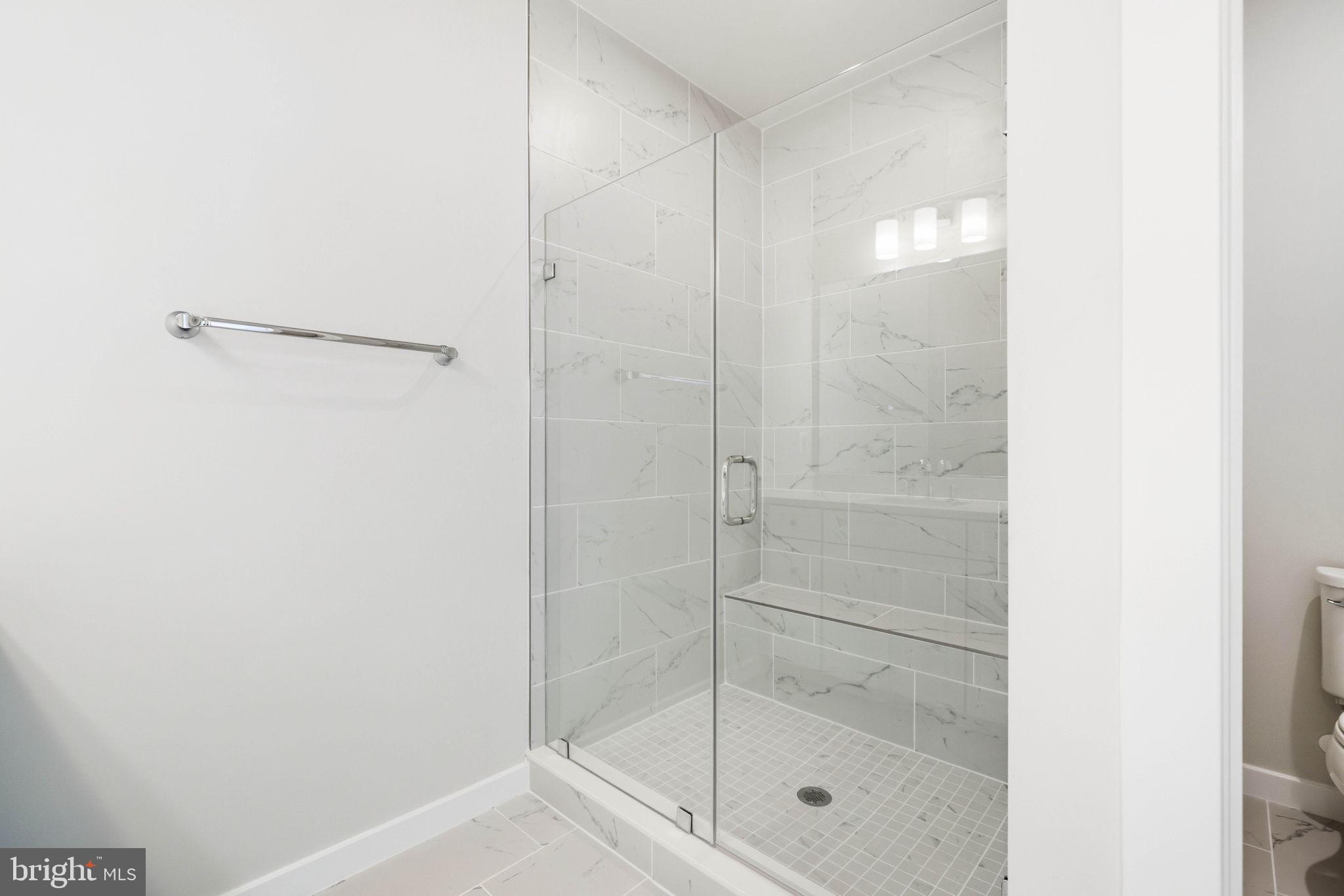 1017 VENIFENA TERRACE SE