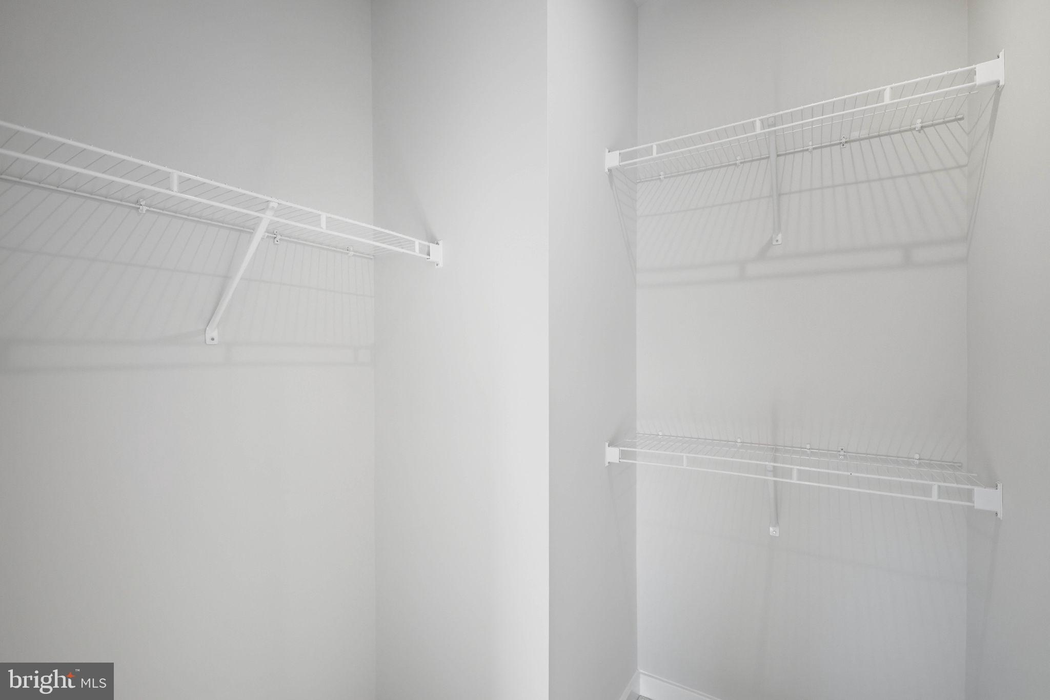 1017 VENIFENA TERRACE SE