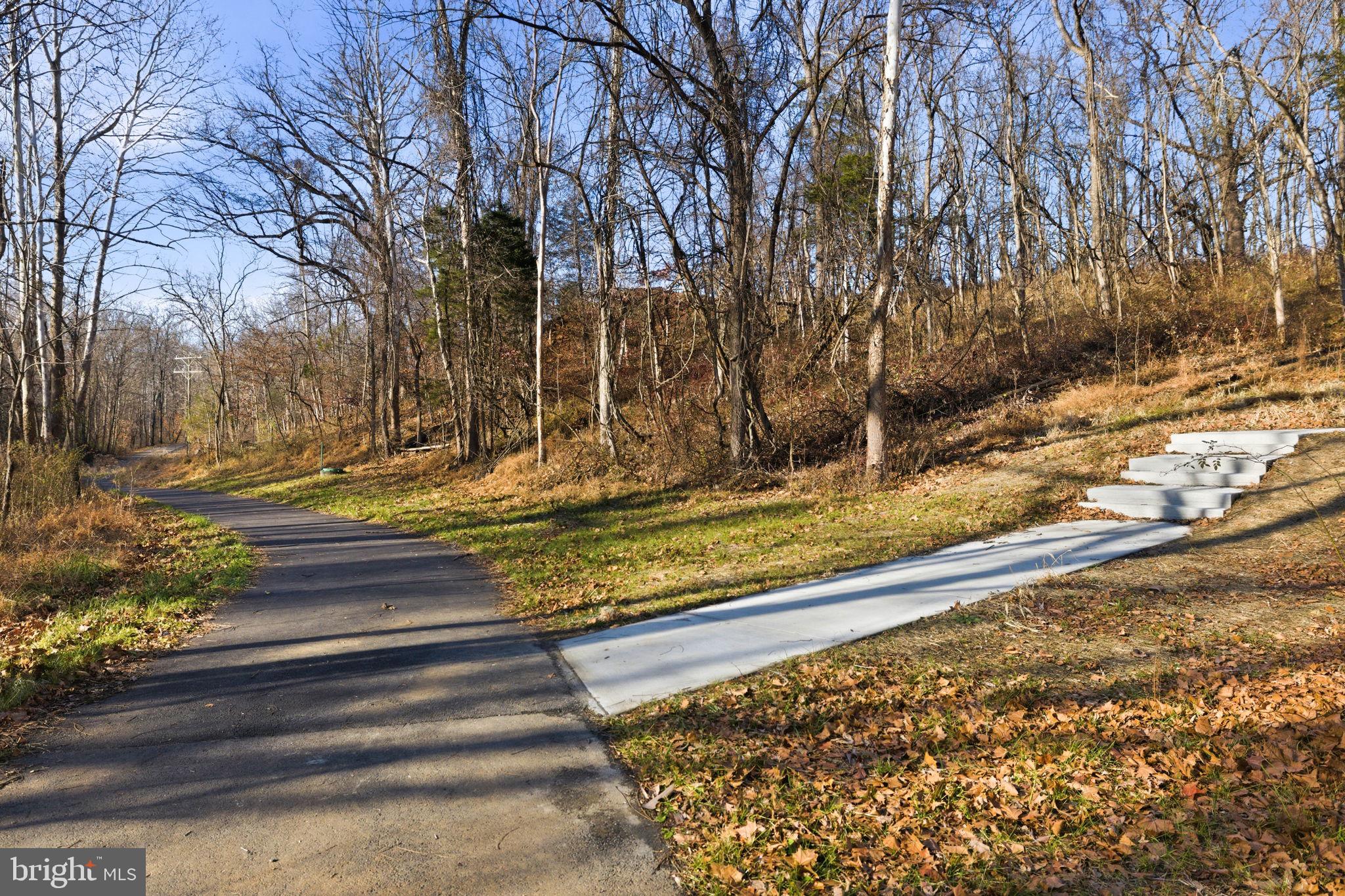 1017 VENIFENA TERRACE SE