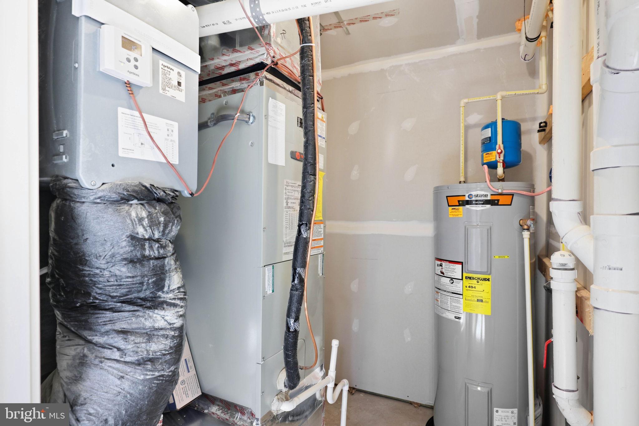 1017 VENIFENA TERRACE SE