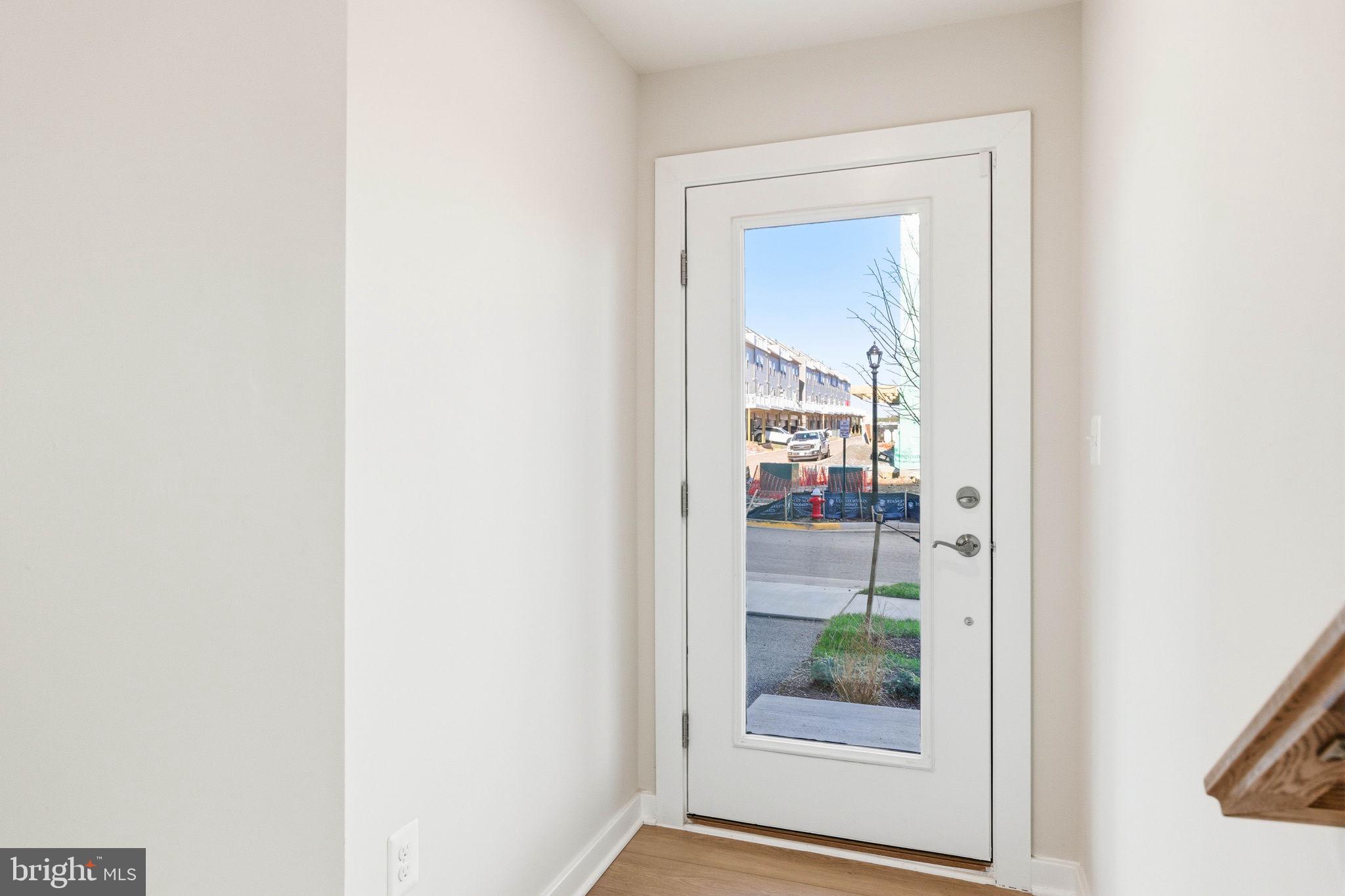 1017 VENIFENA TERRACE SE