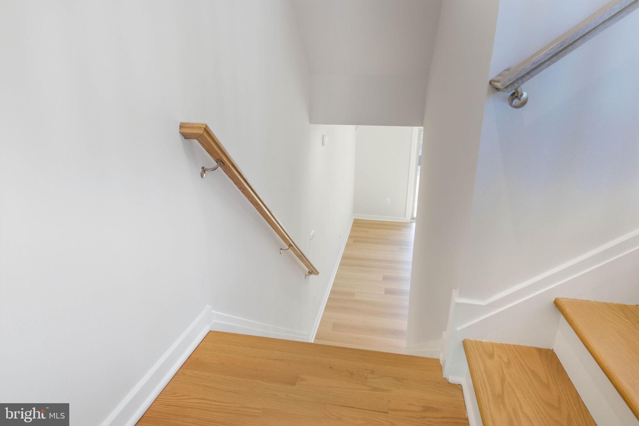 1017 VENIFENA TERRACE SE