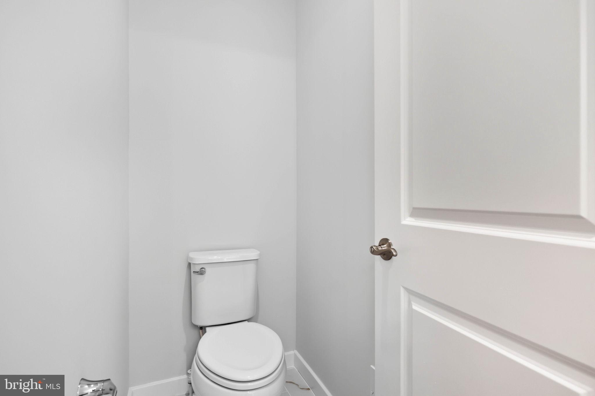 1011 VENIFENA TERRACE SE