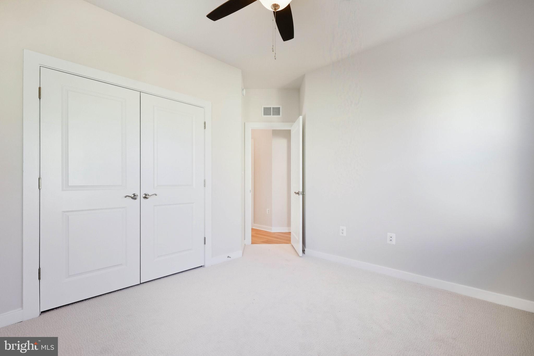 1011 VENIFENA TERRACE SE