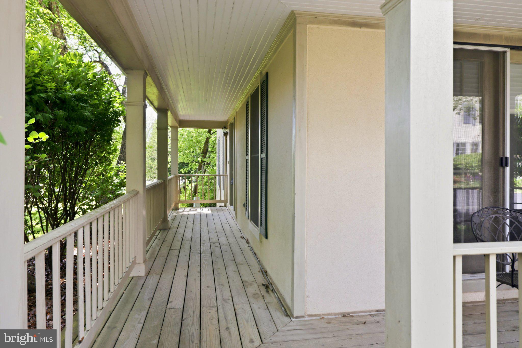 4 LINDEN HILL WAY SW