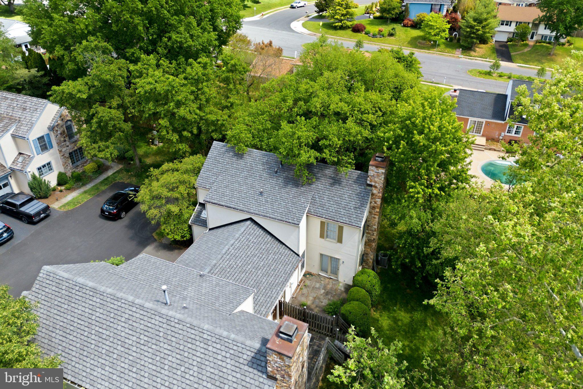 4 LINDEN HILL WAY SW