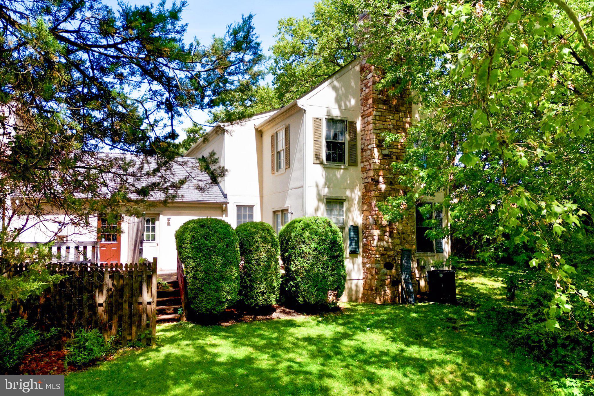 4 LINDEN HILL WAY SW