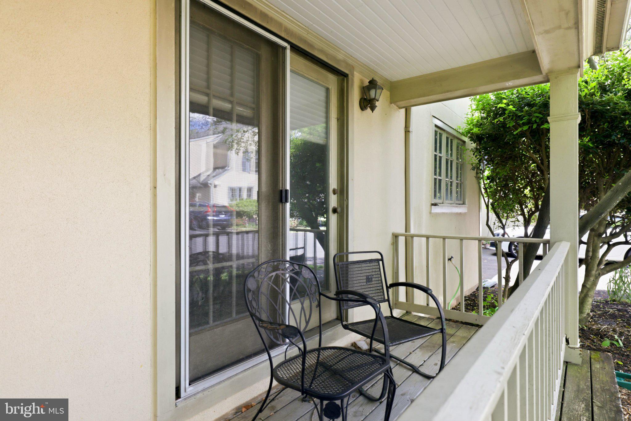 4 LINDEN HILL WAY SW